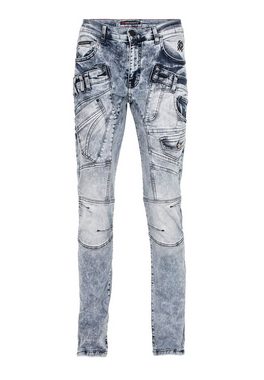 Cipo & Baxx Bequeme Jeans mit coolen Ziernahtelementen