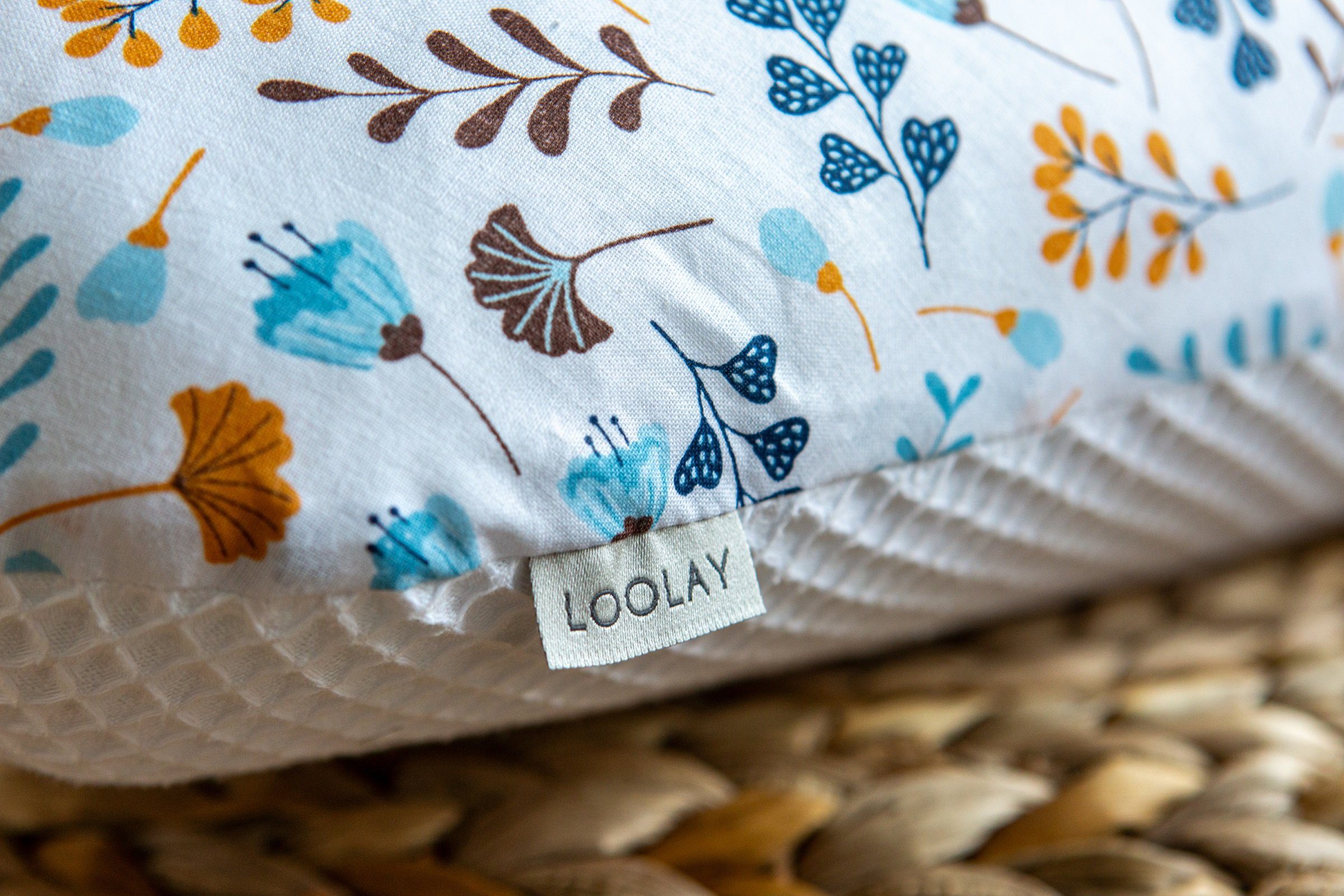 Loolay Seitenschläferkissen WAFFELPIQUE Blumen Schwangerschaftskissen Schlafen Kissen Stillkissen, M/ L oder L/ XL KISSEN + Bezug / 6 MUSTER Auswahl: Waffelstoff Waffelpique/ Türkis BLUMENWIESE Braun, Blau, Rosa, Gelb, Weiß, 170 o.190 cm Kissen. PREMIUM Geschenk für Schwangern Seitenschläfer, LOOLAY® - 100% Europäische Stoffe und Kleinserien-Nähen!