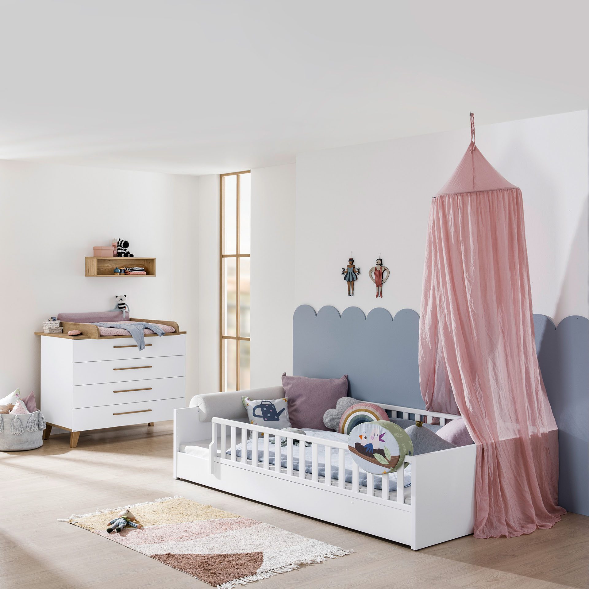 PAIDI Kinderbett LITTLE FLO, vom Baby bis zum Teeni, in mehreren Farben und Breiten (Breite/Länge: 90x200cm + 120X200cm +140x200cm), umbaubar zum Kinder- oder Jugendbett, Bodenbett auch als Sofa nutzbar