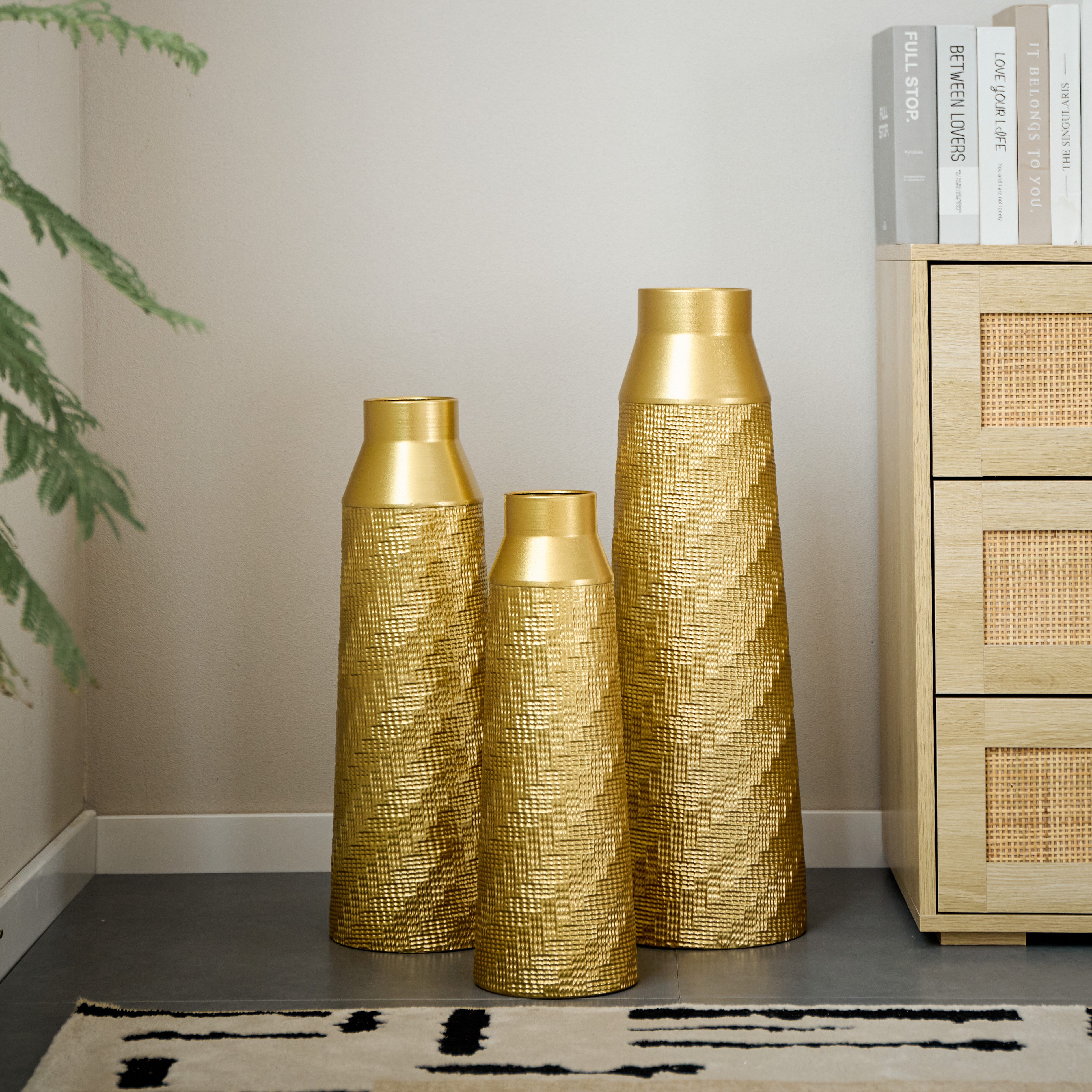 BlingBin Bodenvase 3er Set Deko-Bodenvase, Halbhandgefertigte Metallvasen mit Textur (3er Set, 3 St., Groß: 20*20*61CM/Mittel: 17*17*51CM/Klein: 15*15*43,5CM), Dekorative Vase für Wohnzimmer, Flur und Schlafzimmer, Gold