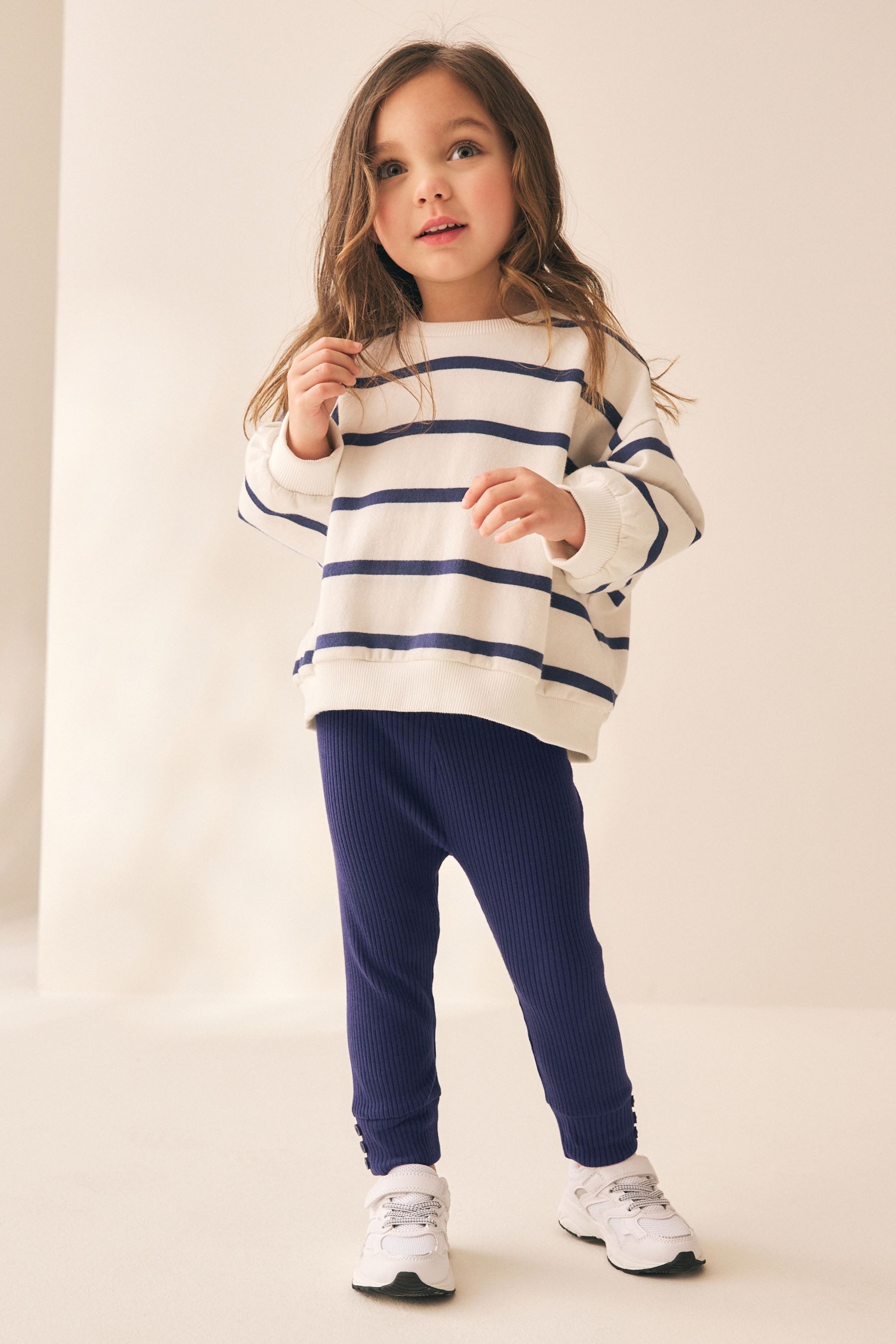 Next Leggings Gerippte Leggings mit Knöpfen und Bündchen (1-tlg) – Bild 3 von 5