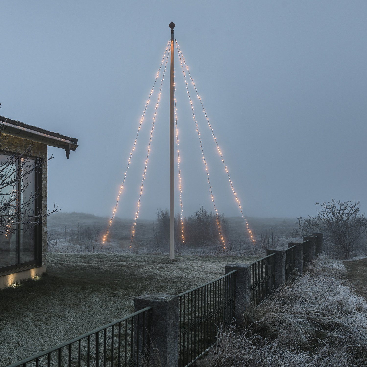 KONSTSMIDE LED-Baummantel LED Baummantel für Fahnenmast 5 Stränge 500 bernstein LED 5m, 500-flammig