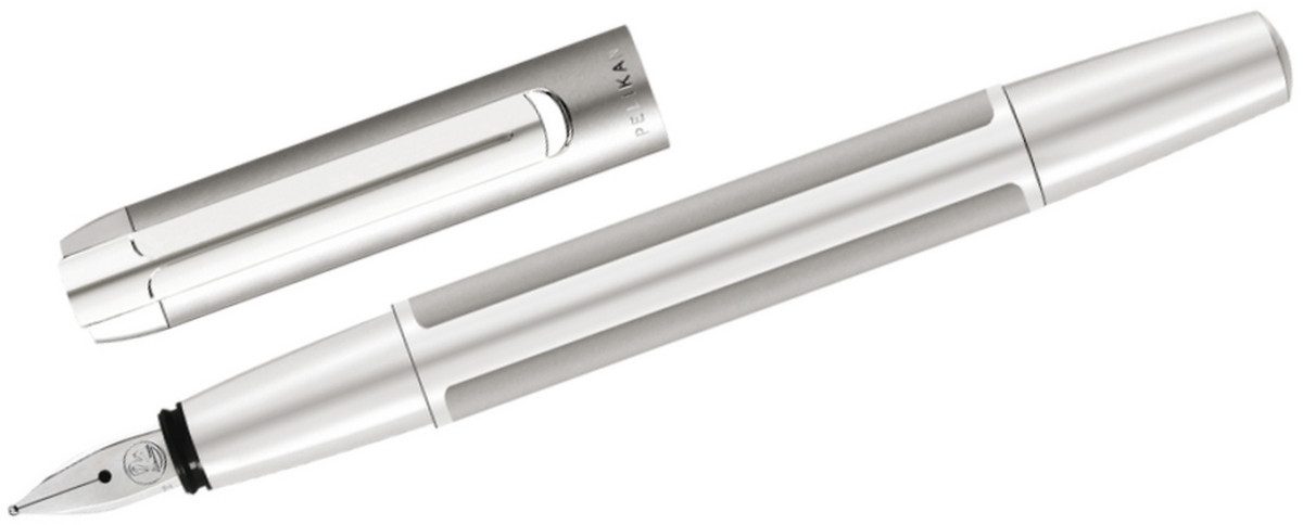 Pelikan Füllfederhalter Füllhalter Pura B silver
