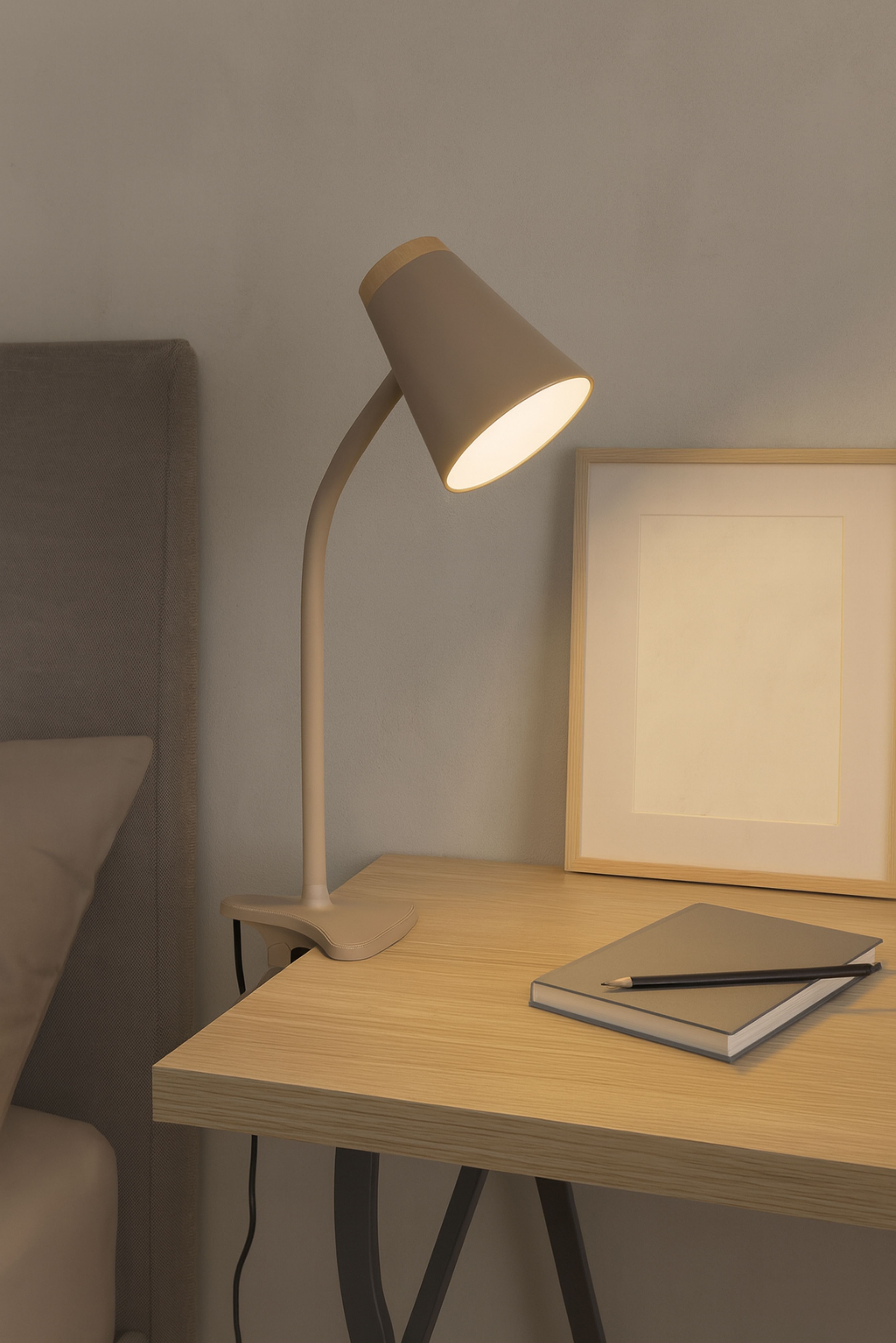 lightling LED Klemmtischleuchte Quincy, flexibel schwenkbar, LED fest integriert, warmweiße Lichtfarbe, inkl. Ein- und Ausschalter, aus hochwertigem Metall