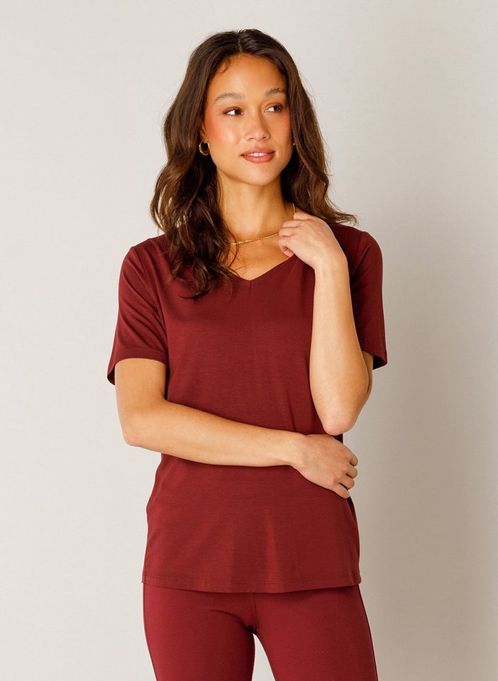 Base Level T-Shirt Yanic mit V-Ausschnitt