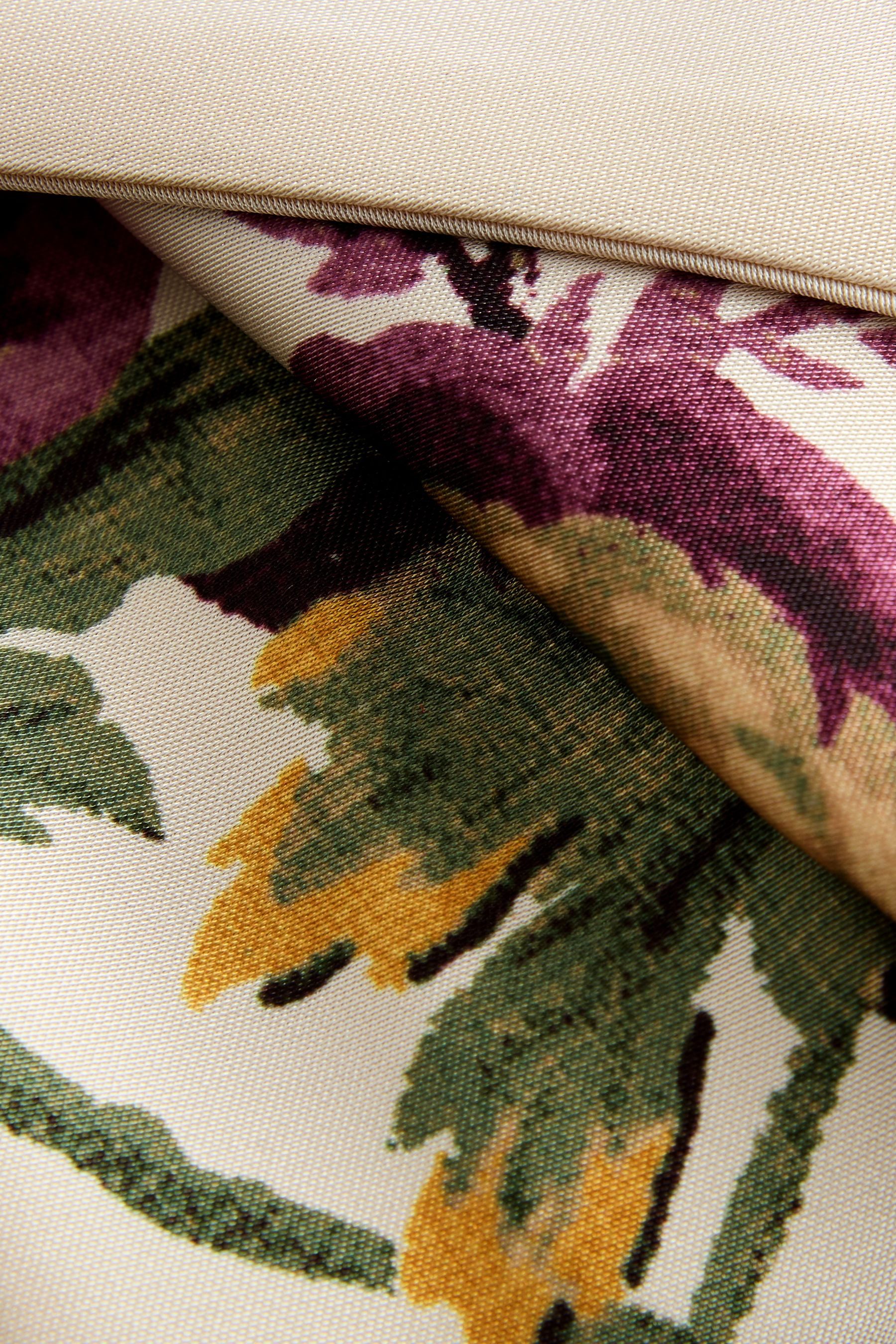 LAURA ASHLEY Damenbademantel Laura Ashley Uffington Roses längerer Morgenmantel, Polyester, Elastomultiester