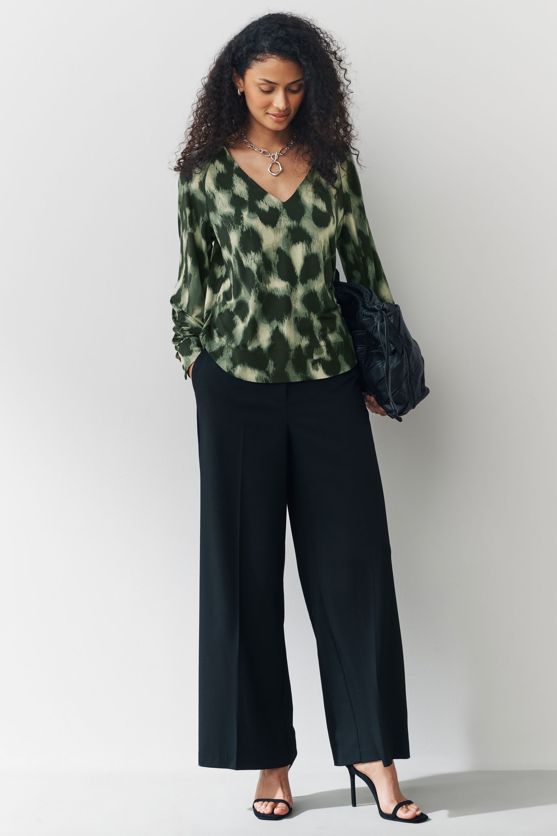 Next Langarmbluse Langärmelige Jerseybluse mit V-Ausschnitt (1-tlg)