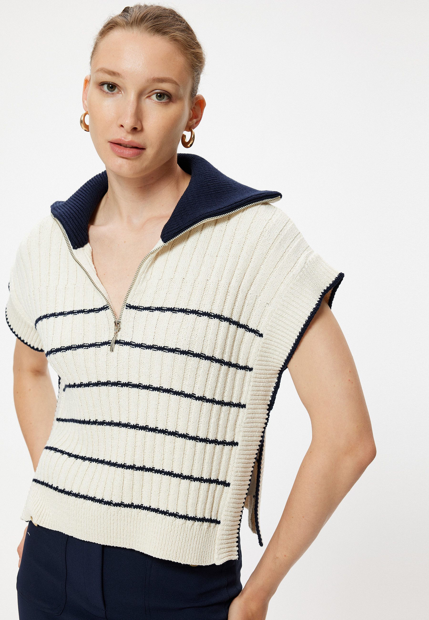 Koton Kurzarmpullover Standkragen Mit Reißverschlussdetail