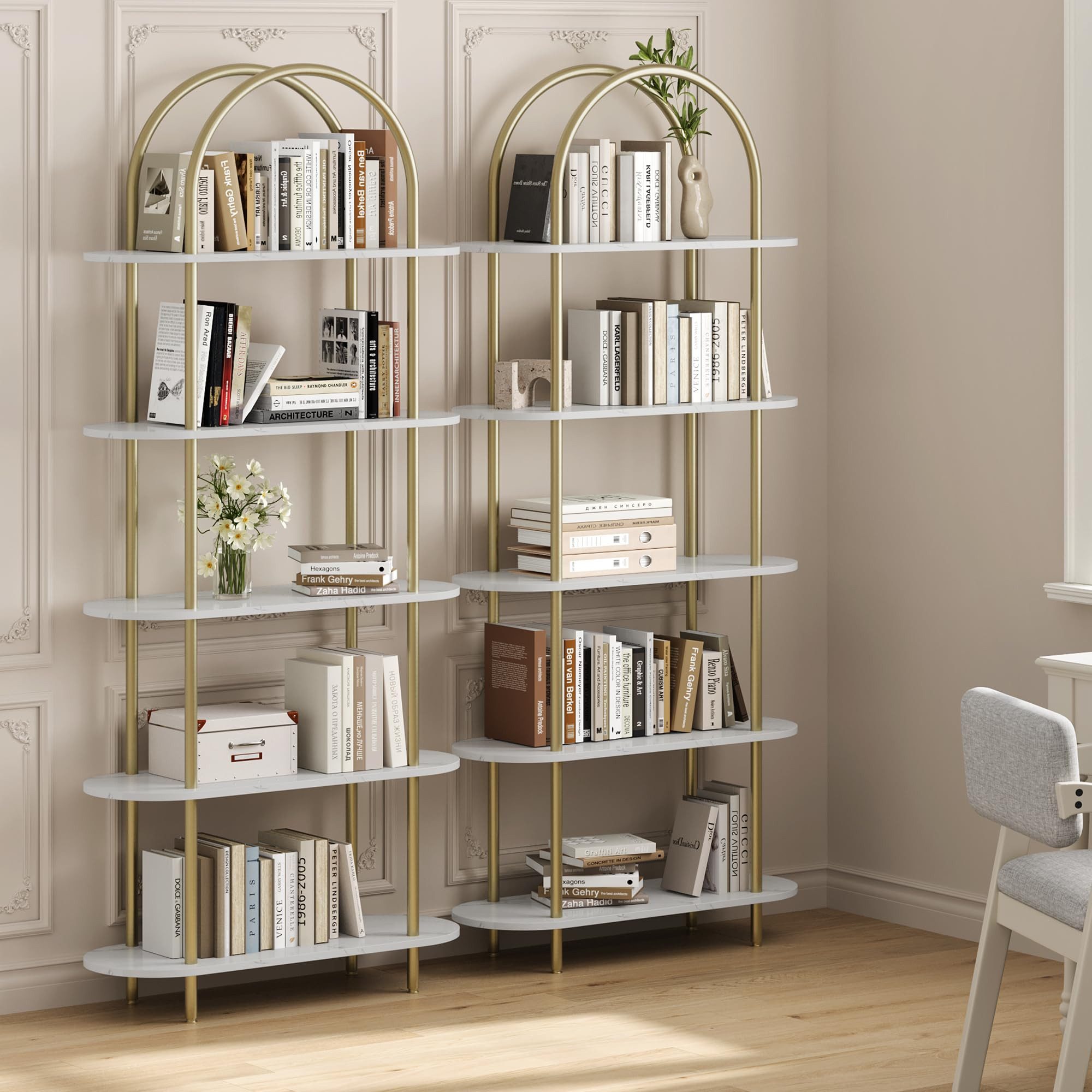 GarveeMore Standregal Bücherregal in Bogenform aus Metall und MDF mit 5 Ablagen, 2-tlg., Golden und Marmormusteroptik, ca. 80 × 30 × 180 cm