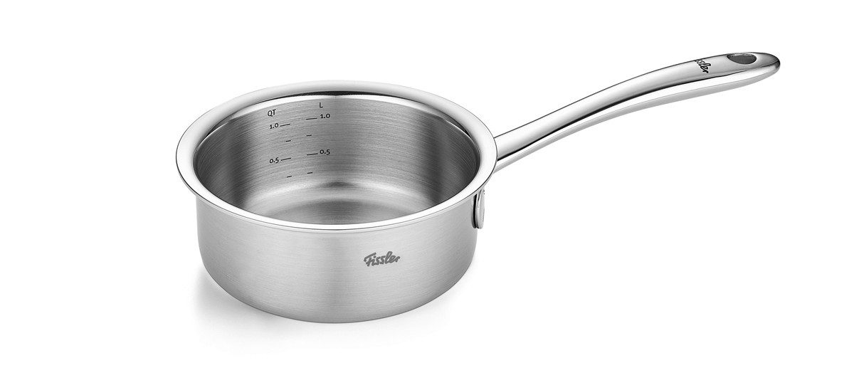 Fissler Kasserolle M5 Pro-Ply Stielkasserolle mit Metalldeckel, Edelstahl 18/10 (1-tlg), Kompakte Stielkasserolle mit Pro-Ply™ Technologie und Metalldeckel