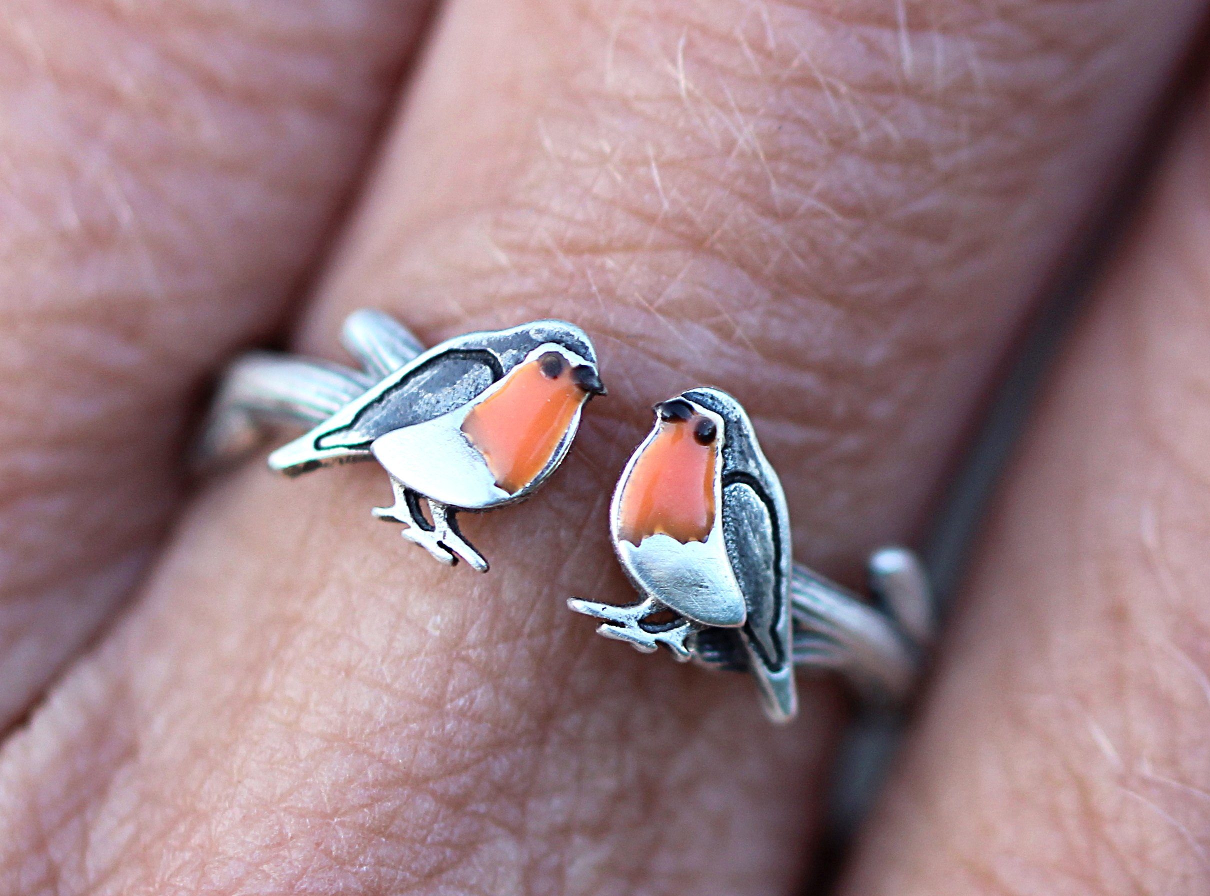 Villa Sorgenfrei Schmuckmanufaktur Silberring Rotkehlchen Ring. Sterling Silber und orangene Emaille (1-tlg)
