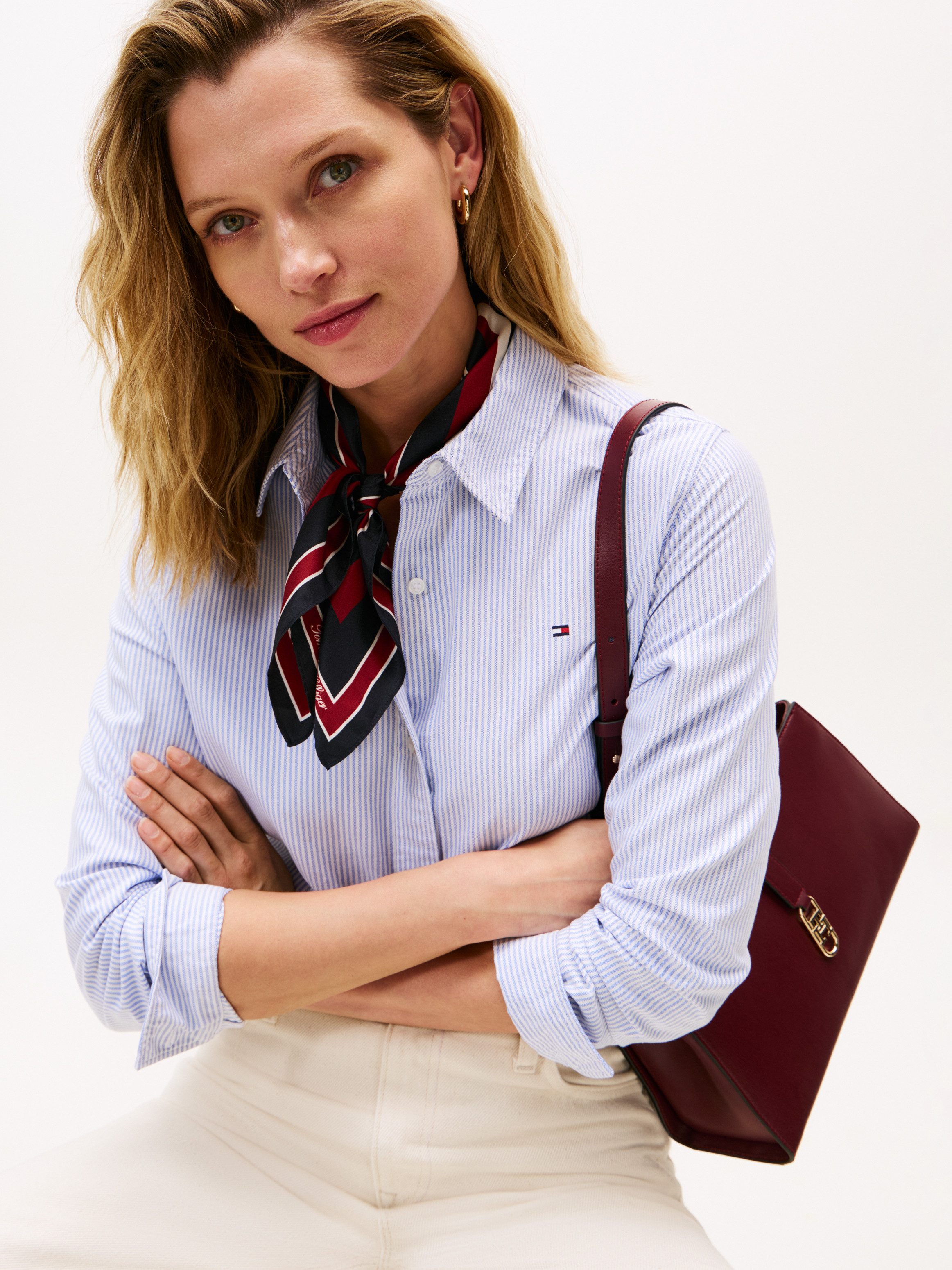 Tommy Hilfiger Halstuch TH HERITAGE SCRIPT SILK SCARF, quadratisch, aus rei günstig online kaufen