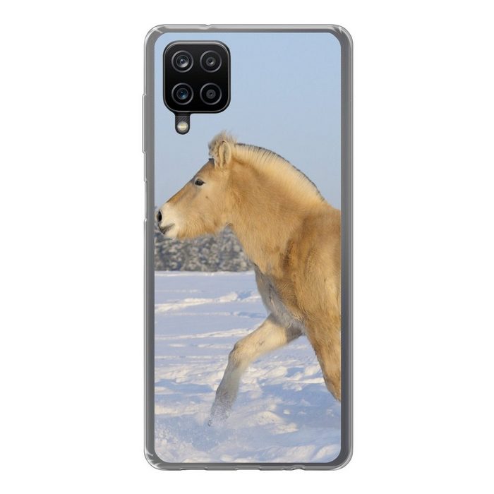 MuchoWow Handyhülle Trabendes Fjordpferd im Schnee Handyhülle Samsung Galaxy A12 Smartphone-Bumper Print Handy