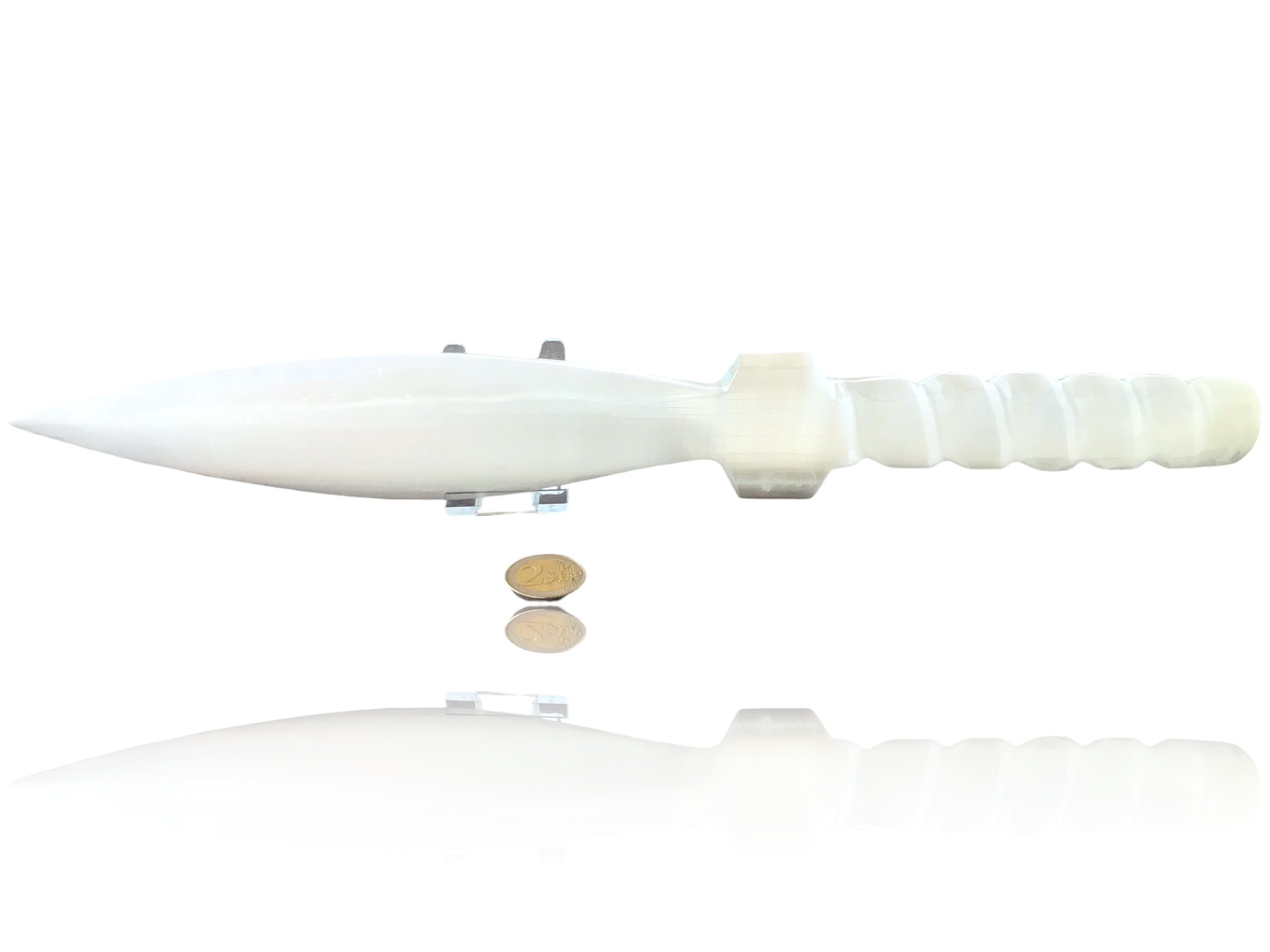 Steinfixx® Dekoobjekt Handgeschnitztes 42 cm langes Selenit Schwert - Spiralform (Set, 1, 1 St., Schwert und Acrylständer), großes Sammlerobjekt mit geschnitzer Spirale als Griff