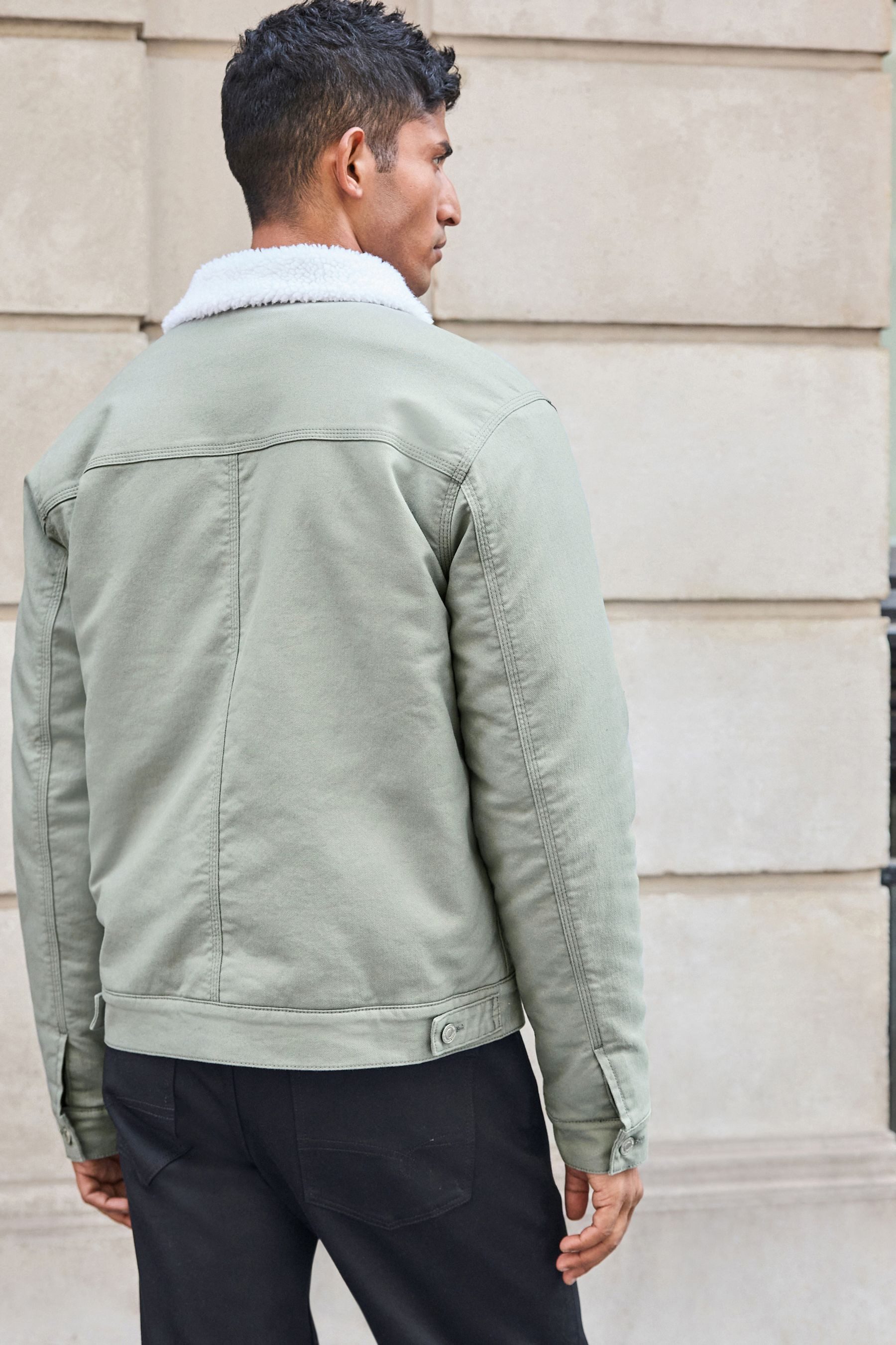 Next Jeansjacke Jeans-Truckerjacke mit Teddyfellkragen (1-St) günstig online kaufen