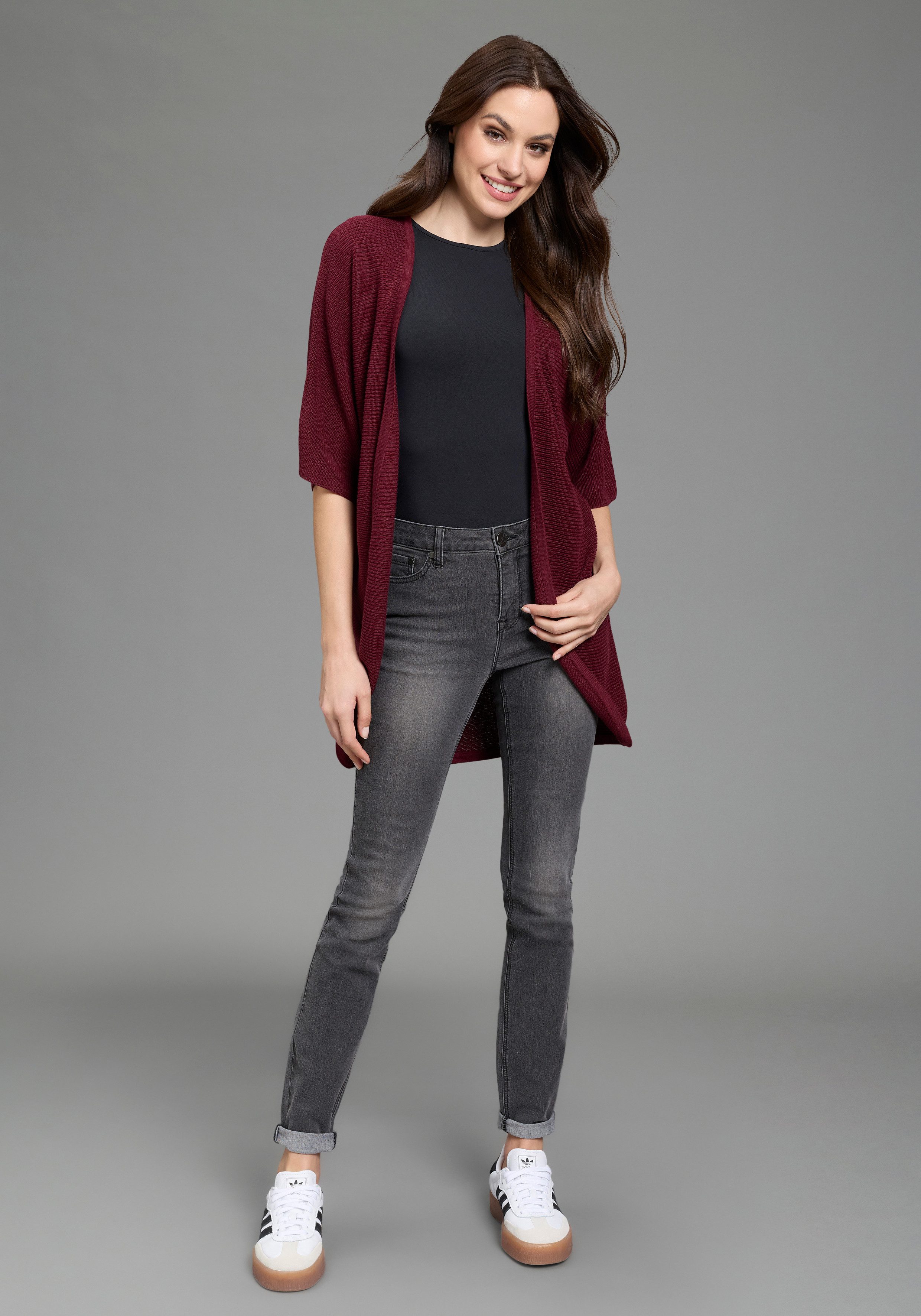 Zum Outfit 9