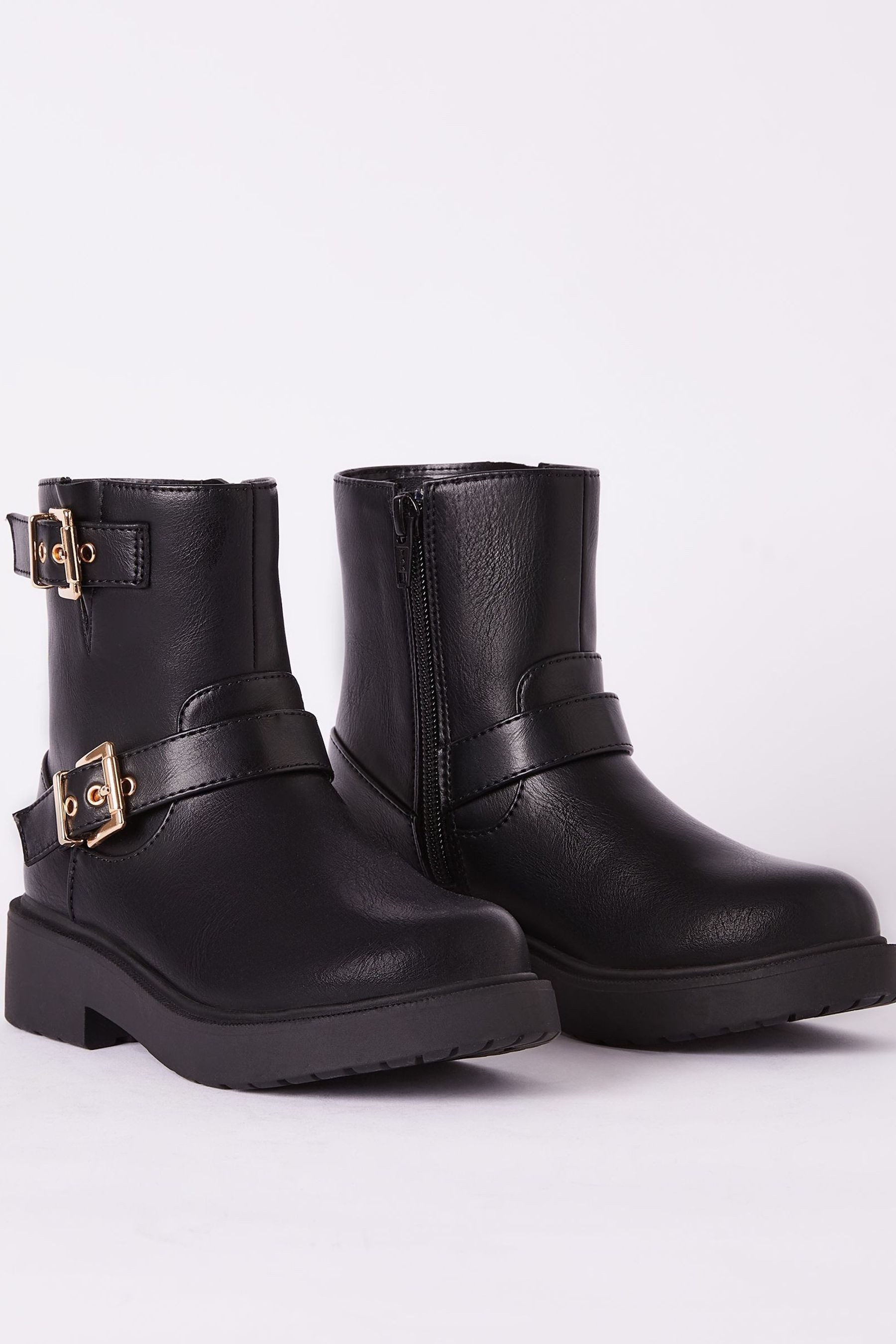 LIPSY Lipsy Flache Biker-Stiefeletten mit Schnalle Bikerboots (1-tlg)