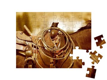 puzzleYOU Puzzle Sattel und Lasso auf einem Pferderücken, sepia, 48 Puzzleteile, puzzleYOU-Kollektionen Pferde, Westernpferde