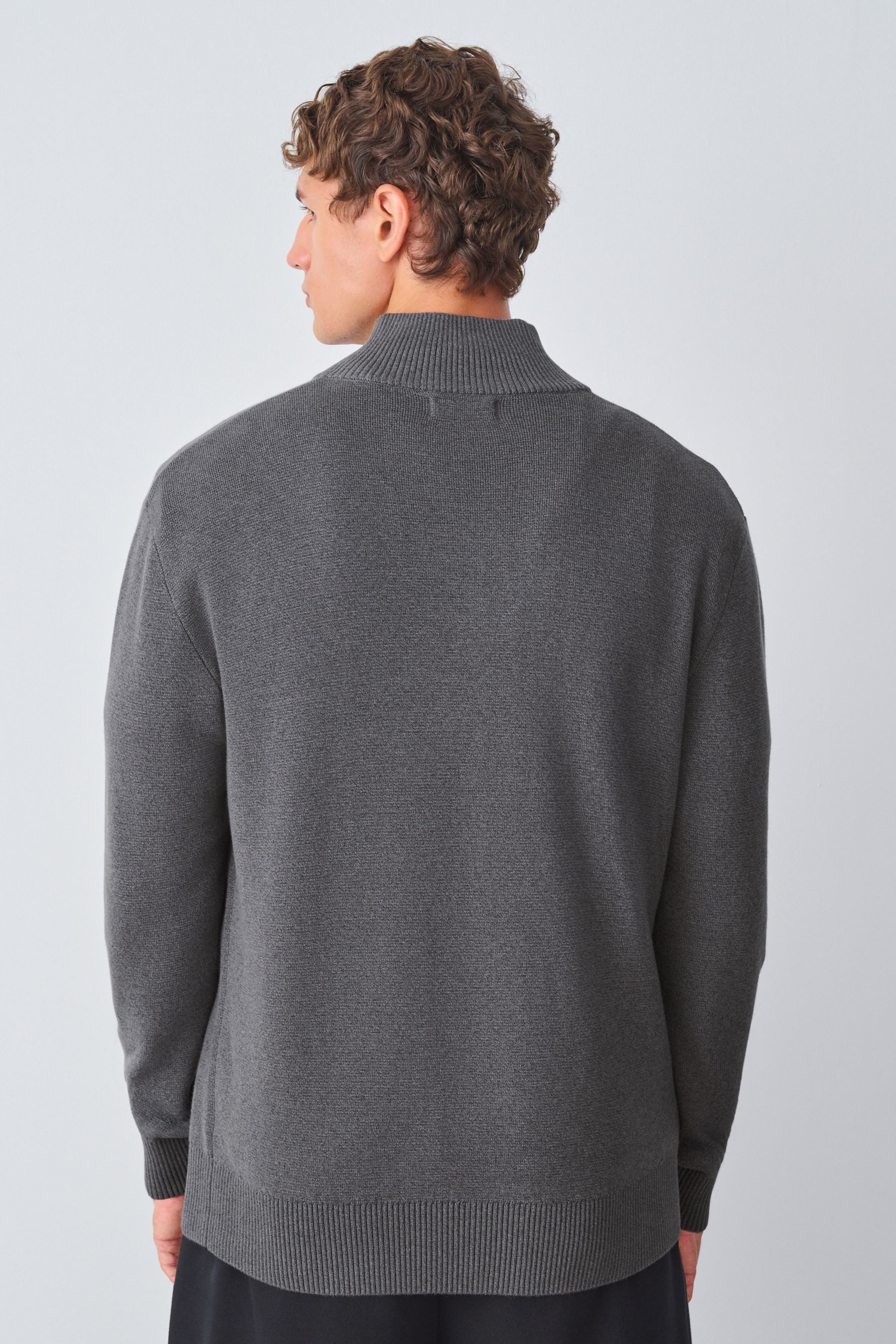Next Strickpullover Regular Fit Premium Troyer mit Hirschlogo (1-tlg)