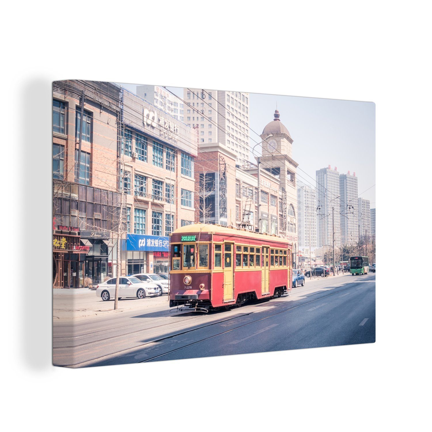 OneMillionCanvasses® Leinwandbild Traditionelle Straßenbahnen in den Straßen von Dalian, China, (1 St), Wandbild Leinwandbilder, Aufhängefertig, Wanddeko, 30x20 cm | Leinwandbilder