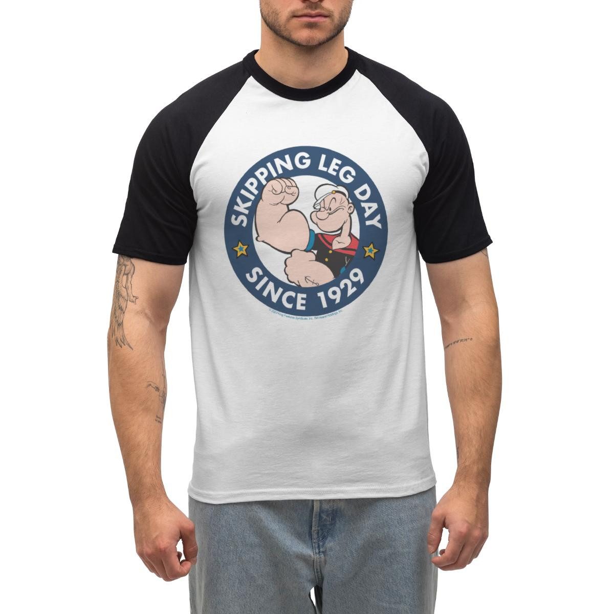 Spreadshirt T-Shirt Popeye Skipping Leg Day Since 1929 Männer Baseball-T-Shirt (1-tlg)