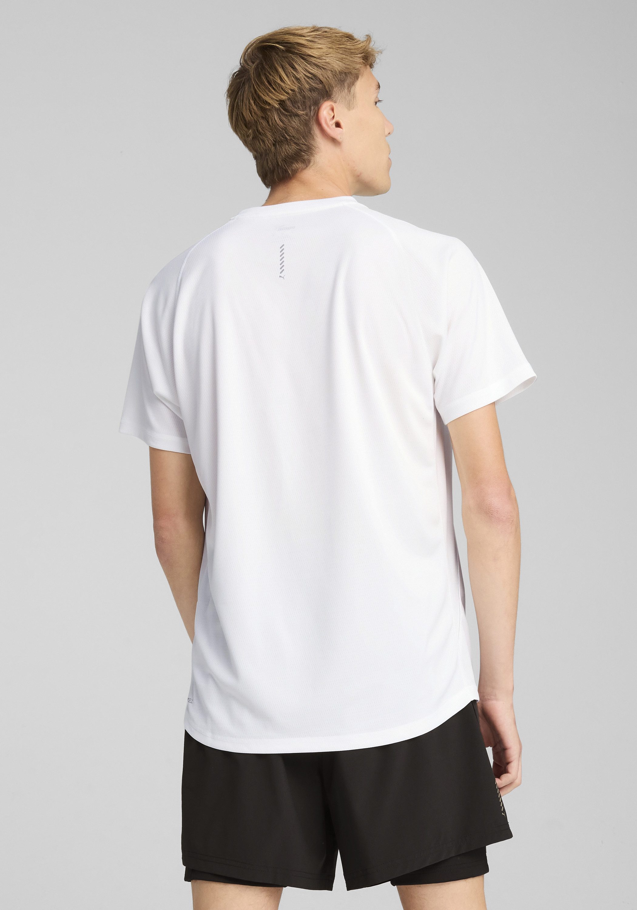 PUMA Laufshirt M RUN VELOCITY TEE POLY ergonomische Schnittführung, kurze Ärmel, Performance-T-Shirt