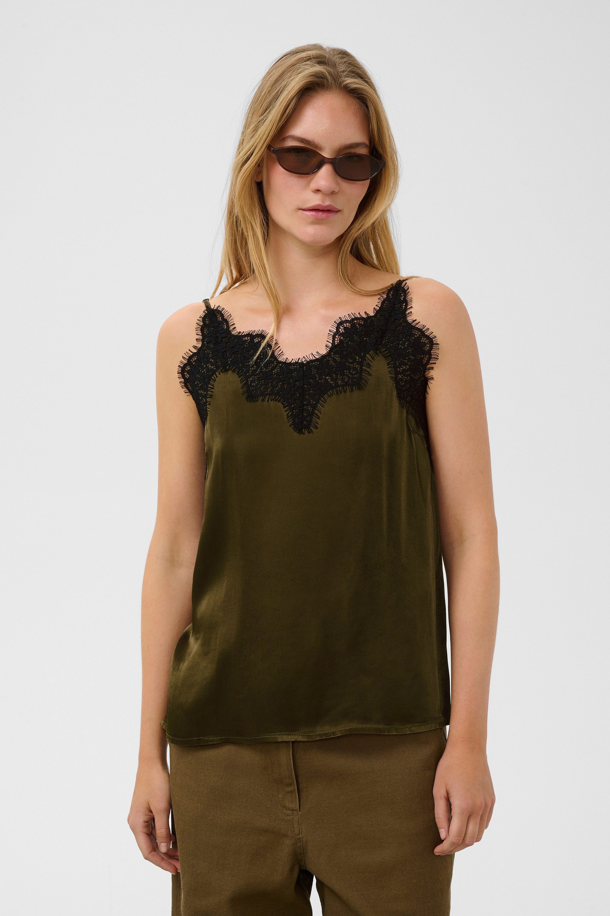 SOAKED IN LUXURY Kurzarmbluse Bluse kurzarm SLIrini