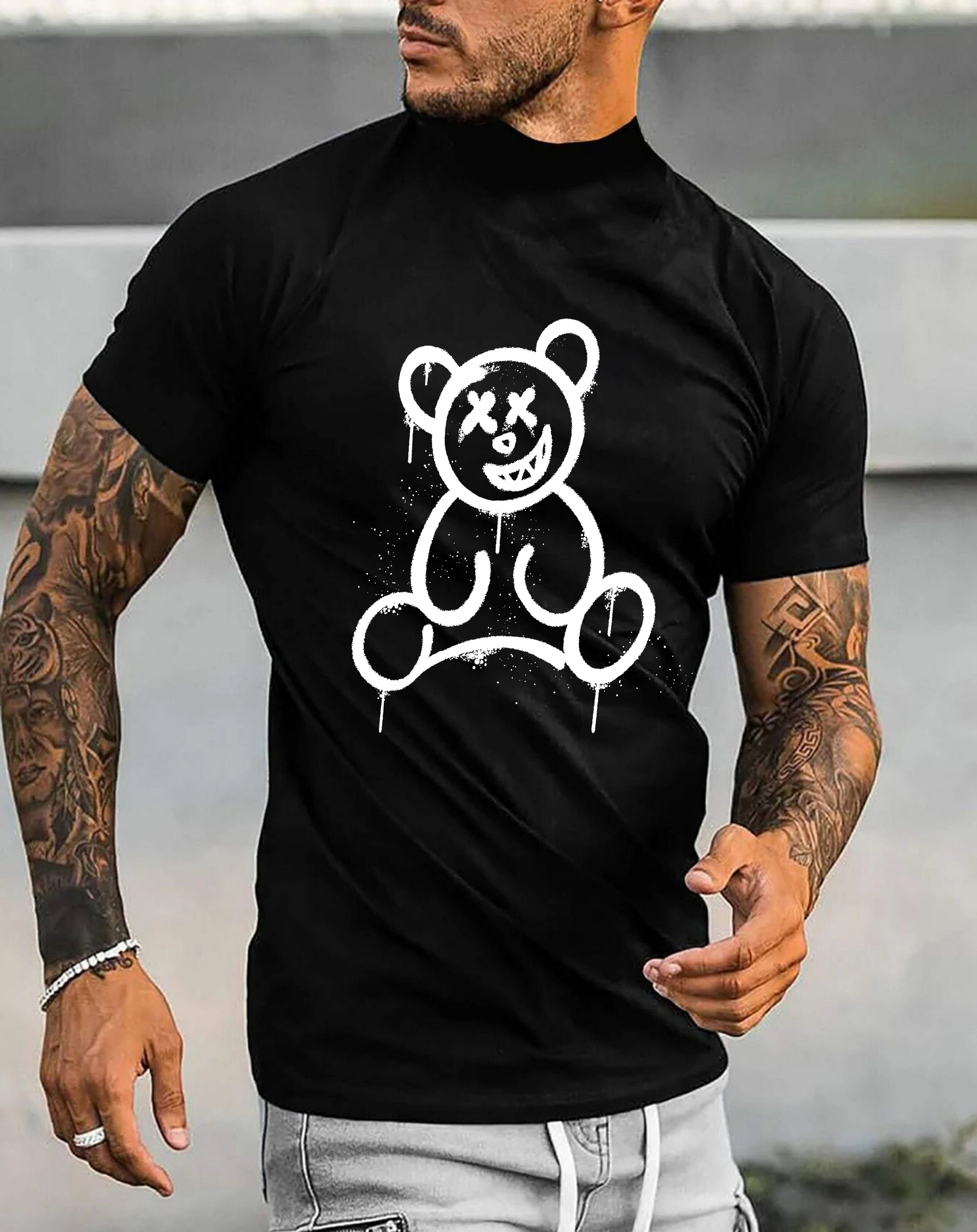RMK T-Shirt Herren Shirt mit Bärendruck Bear Smiley in Unifarbe, aus Baumwolle, mit lizenziertem Print Schwarz-Weiß