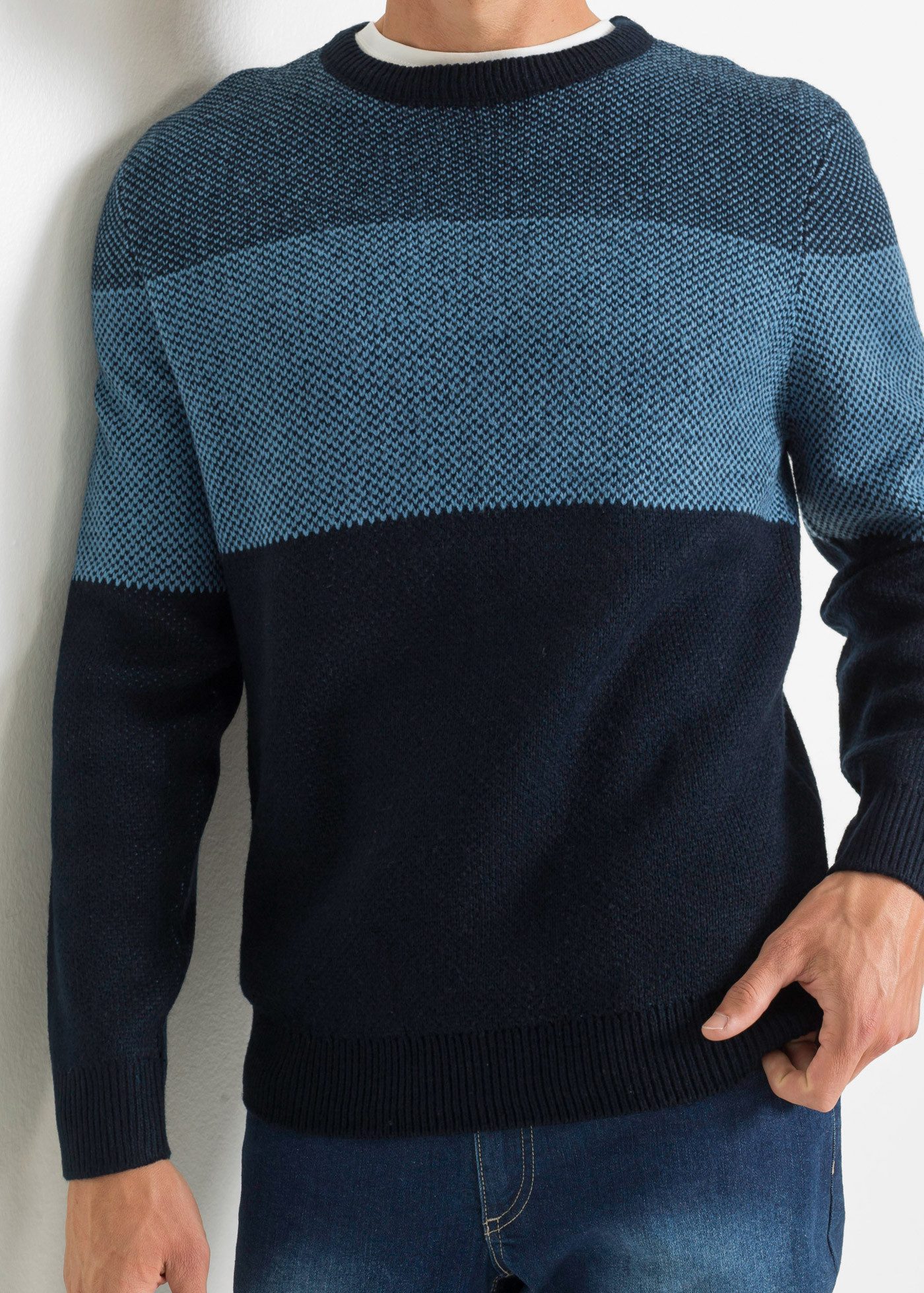 bonprix Strickpullover aus Polyacryl, Regular Fit, mit Colorblocking-Optik