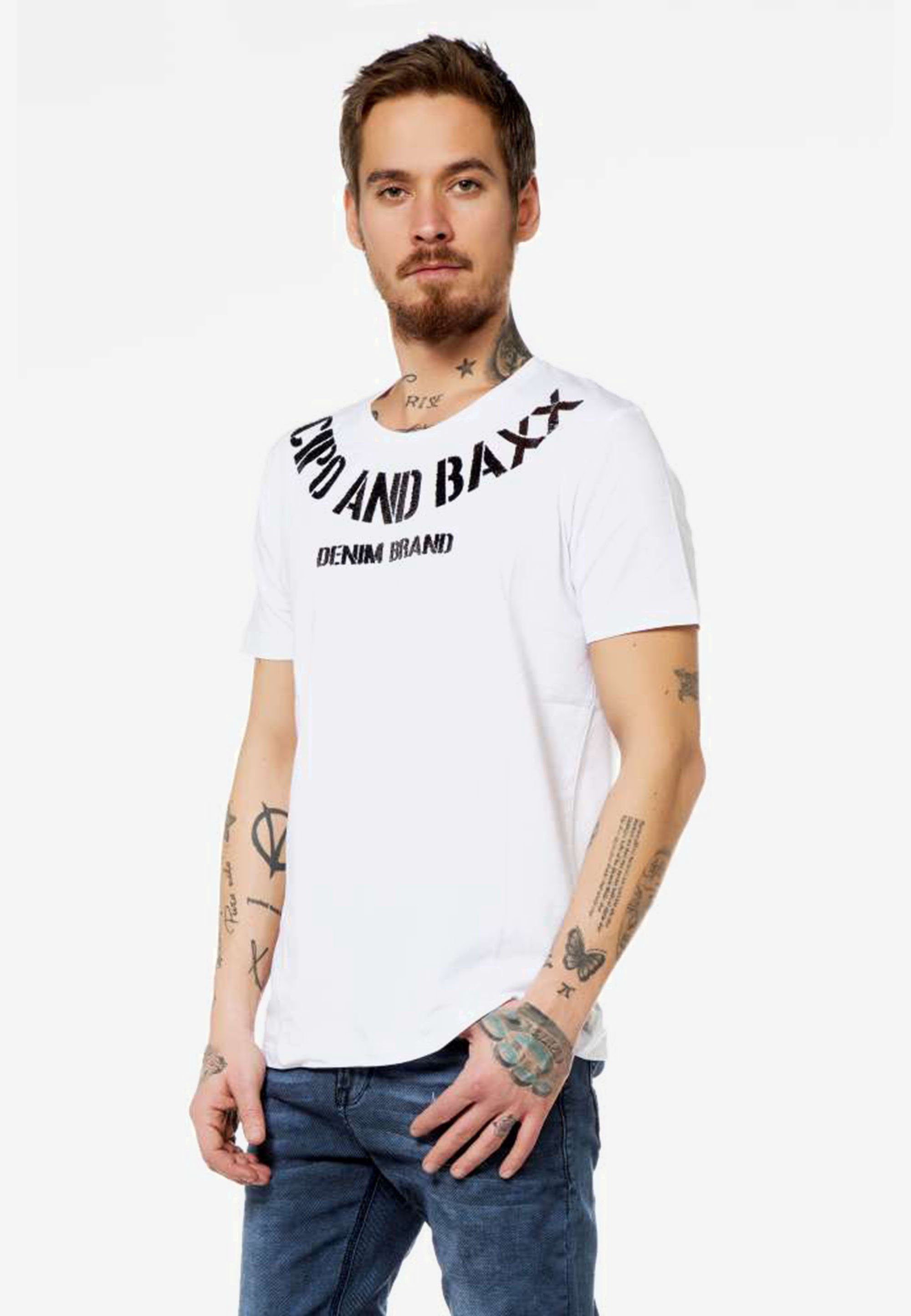 dezentem T-Shirt & Baxx Frontprint Cipo mit weiß