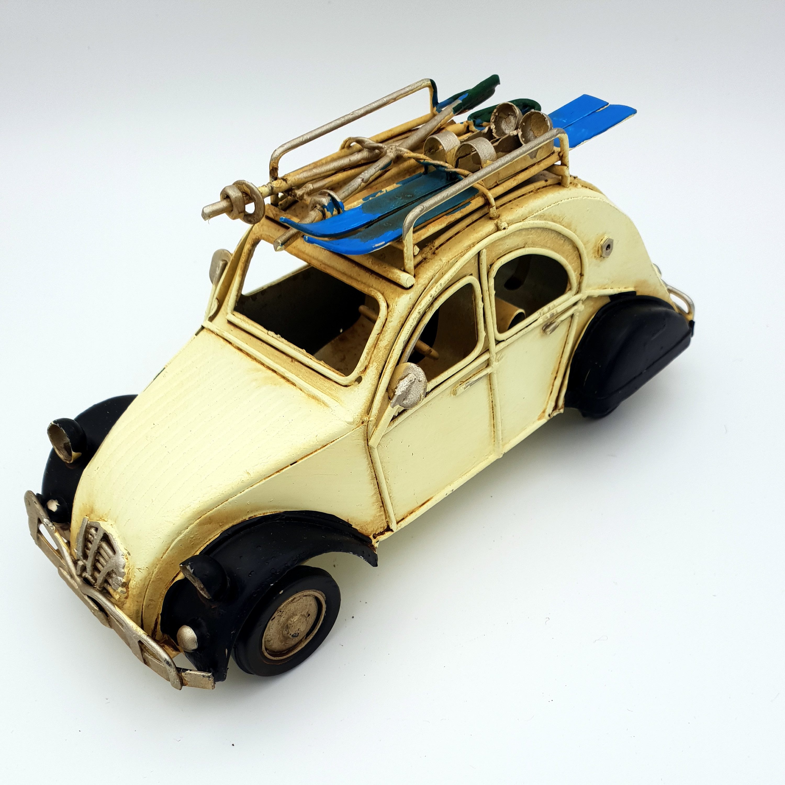 Dynasun Modellauto Car 1804D-682, (1-tlg), Auto Car Adventure 16cm Metall Vintage Automodell Retro-Style Oldtimer