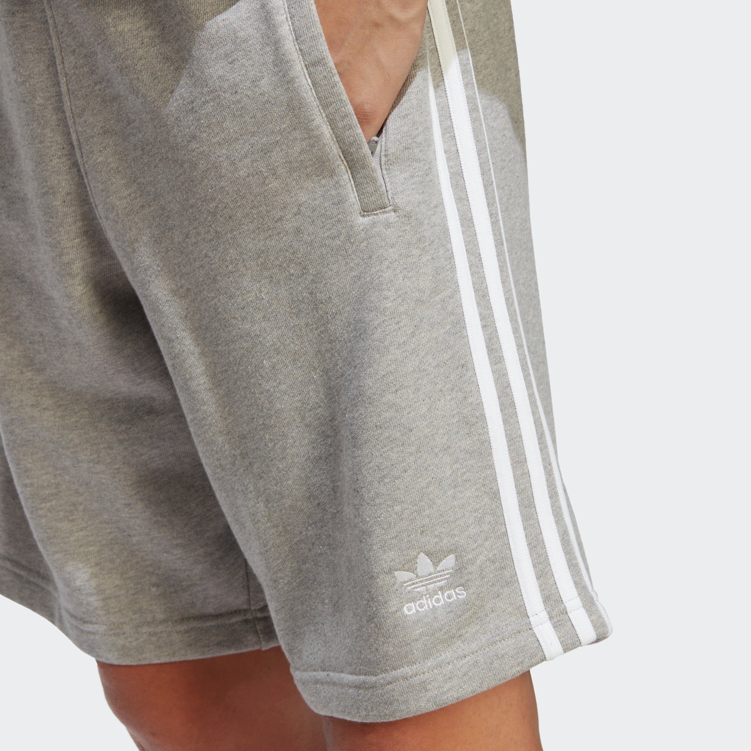 adidas Originals Shorts ADICOLOR (1-tlg) SWEAT Heather 3-STREIFEN CLASSICS Medium Grey
