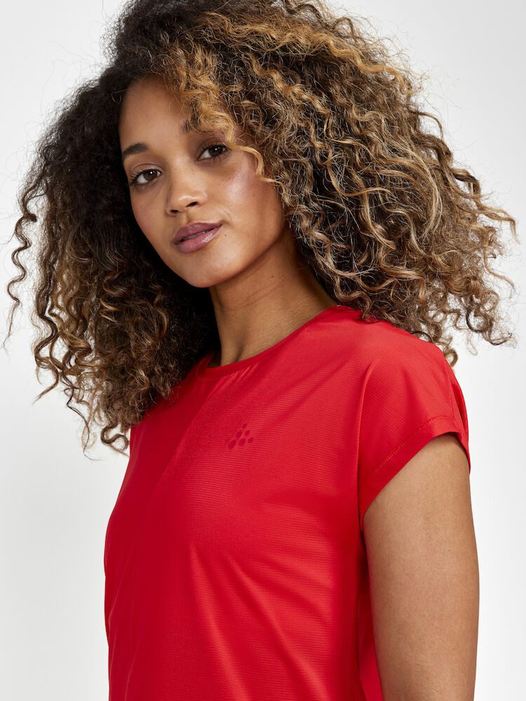 Craft Laufshirt Core Essence SS Tee w reddish