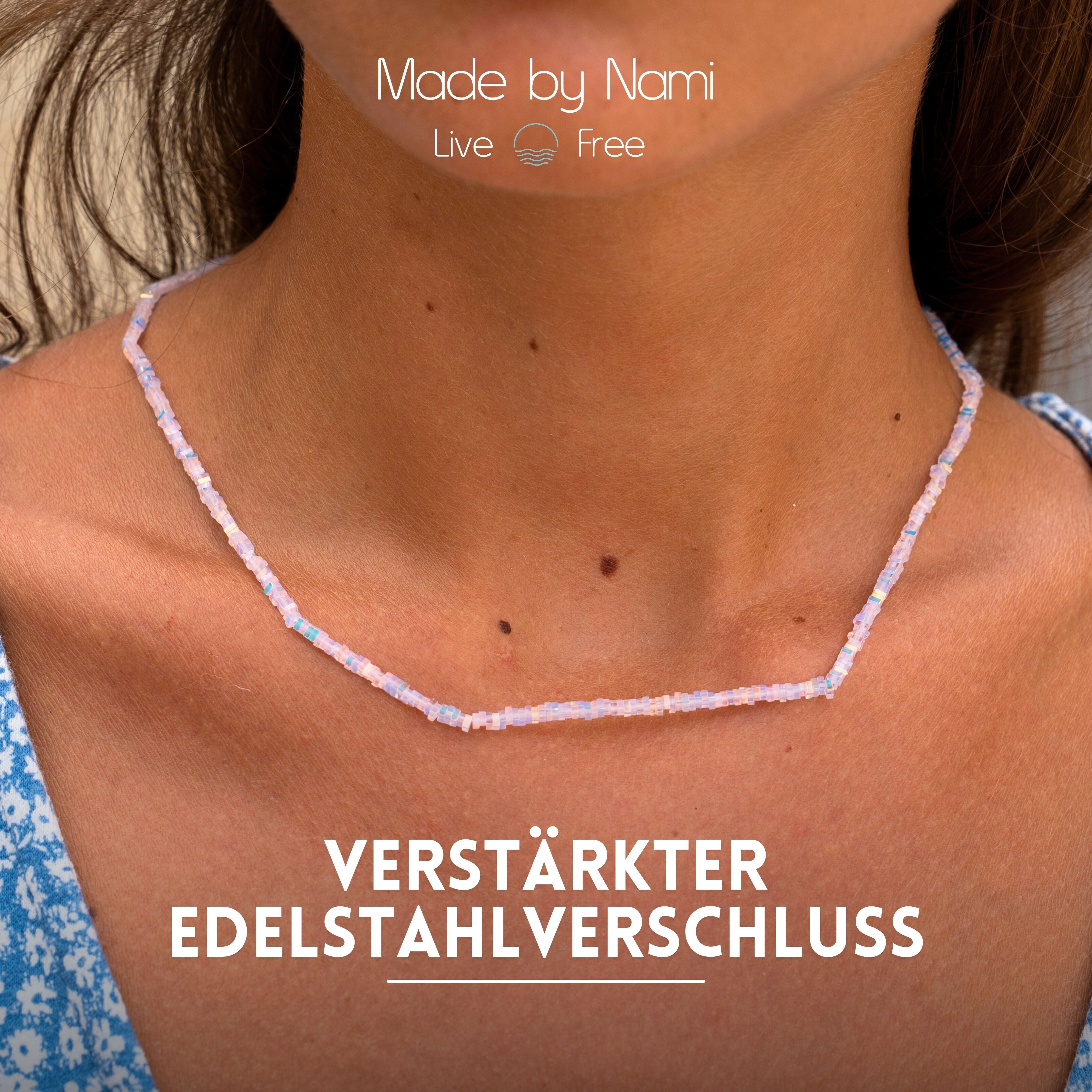 Made by Nami Perlenkette Damen Halskette bunt mit Perlen verstellbar Wasserfester Schmuck, aus Perlen – farbenfroh – mit Verlängerung – sommerlich – Bild 5 von 5