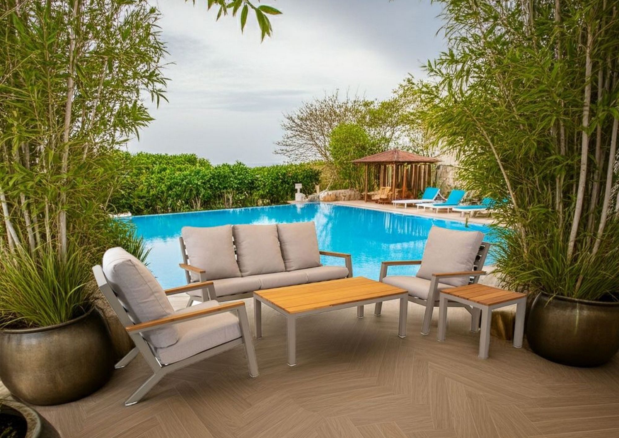 Lesli Living Gartenlounge-Set Lesli Living Lounge-Set "Donnan" matt-taupe/beige/Bambus