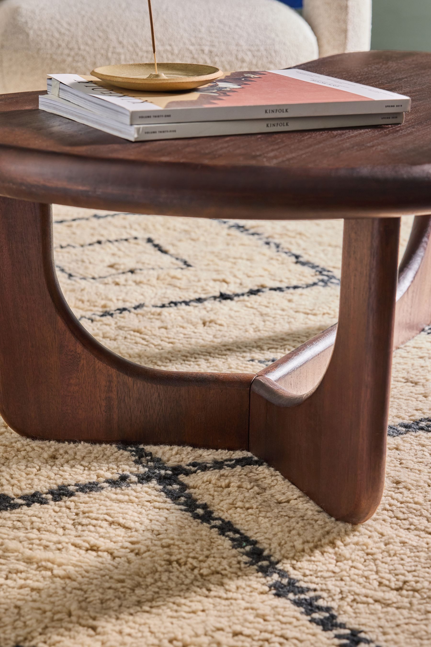 MADE Couchtisch MADE.COM Arlo Couchtisch (1-St)