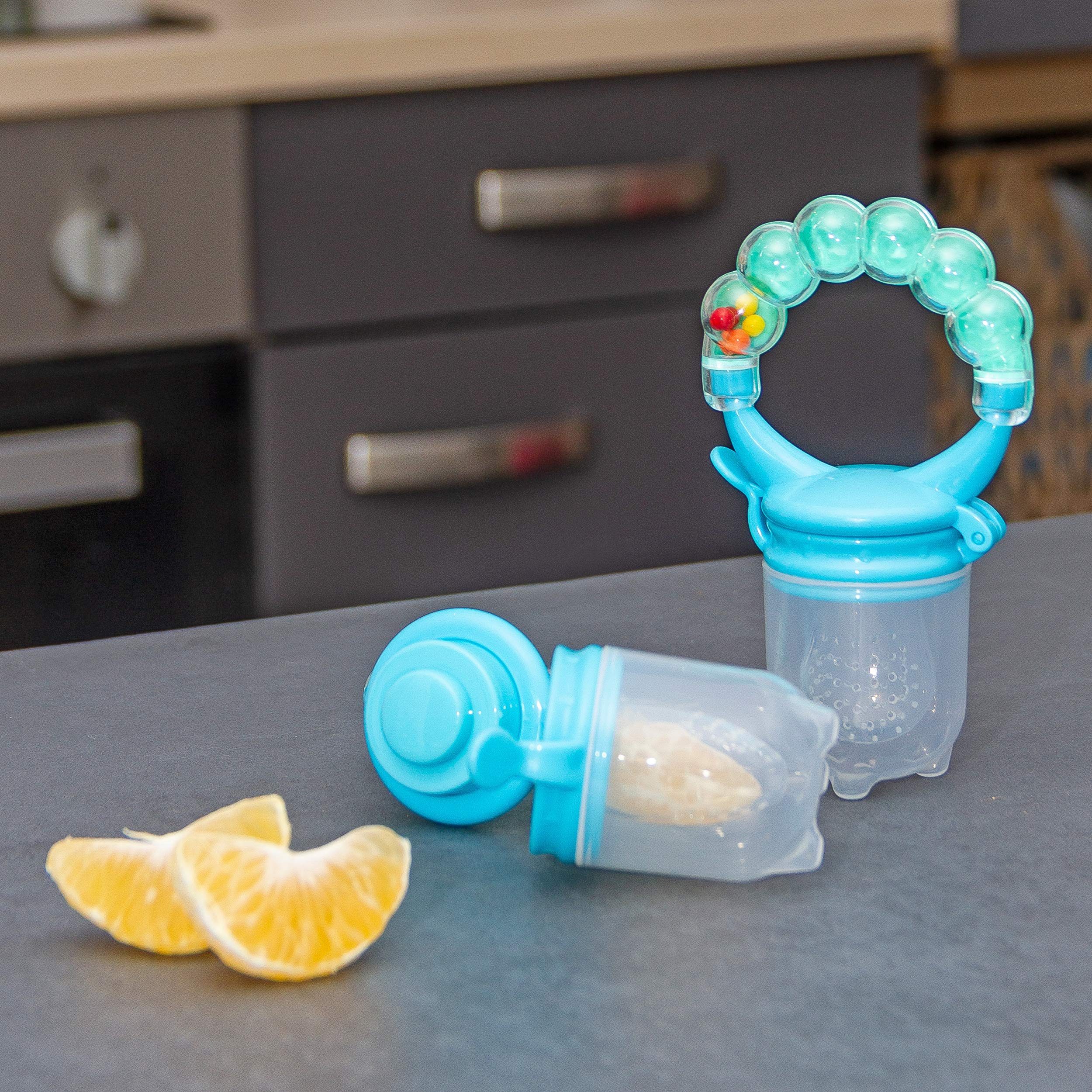 BabyHerz Schnuller Baby Fruchtsauger Schnuller für Obst und Gemüse - 2x Rasselschnuller, Zwei Fruchtsauger + Ersatz – spielerisch, sicher & BPA-frei genießen