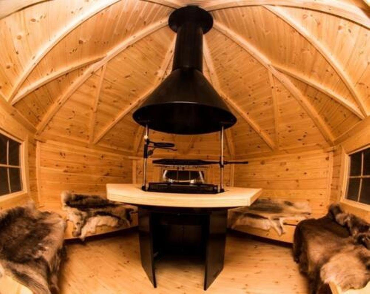 JVmoebel Grillkamin Grill mit umlaufendem Tisch Grillkota Zuberhör Schornstein 2 Roste, 1x Grillkamin, Made in Europa