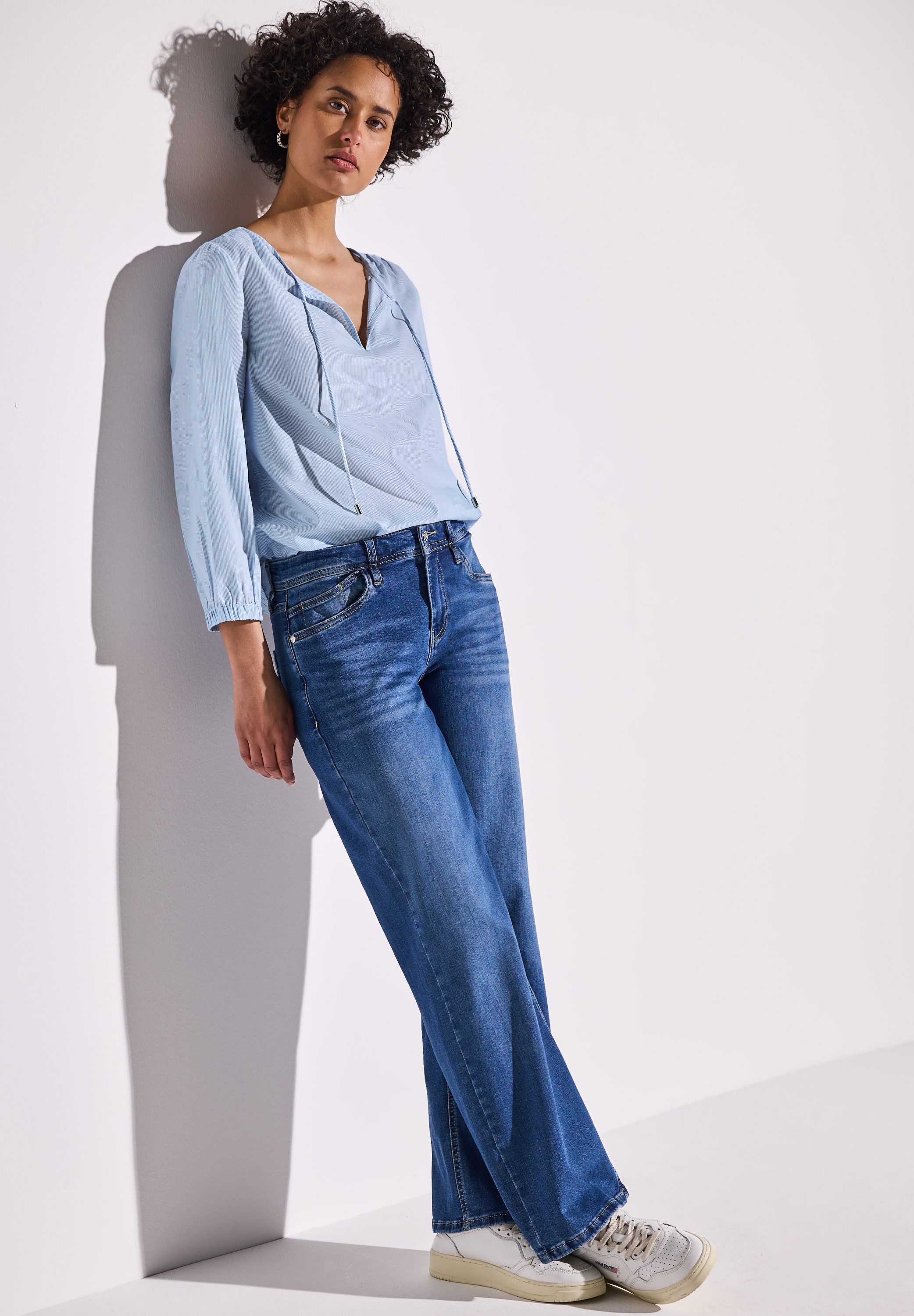 STREET ONE Shirtbluse mit geschlitztem Ausschnitt mit Kordeln