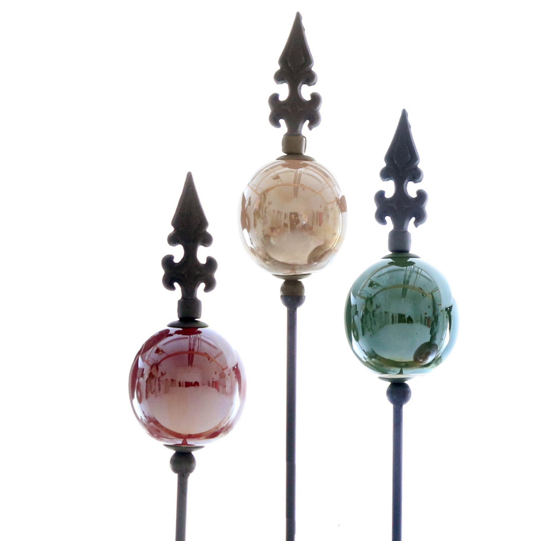 Dragimex Gartenstecker Metall Stecker franz. Lilie. 3x Gartenstecker Beere günstig online kaufen