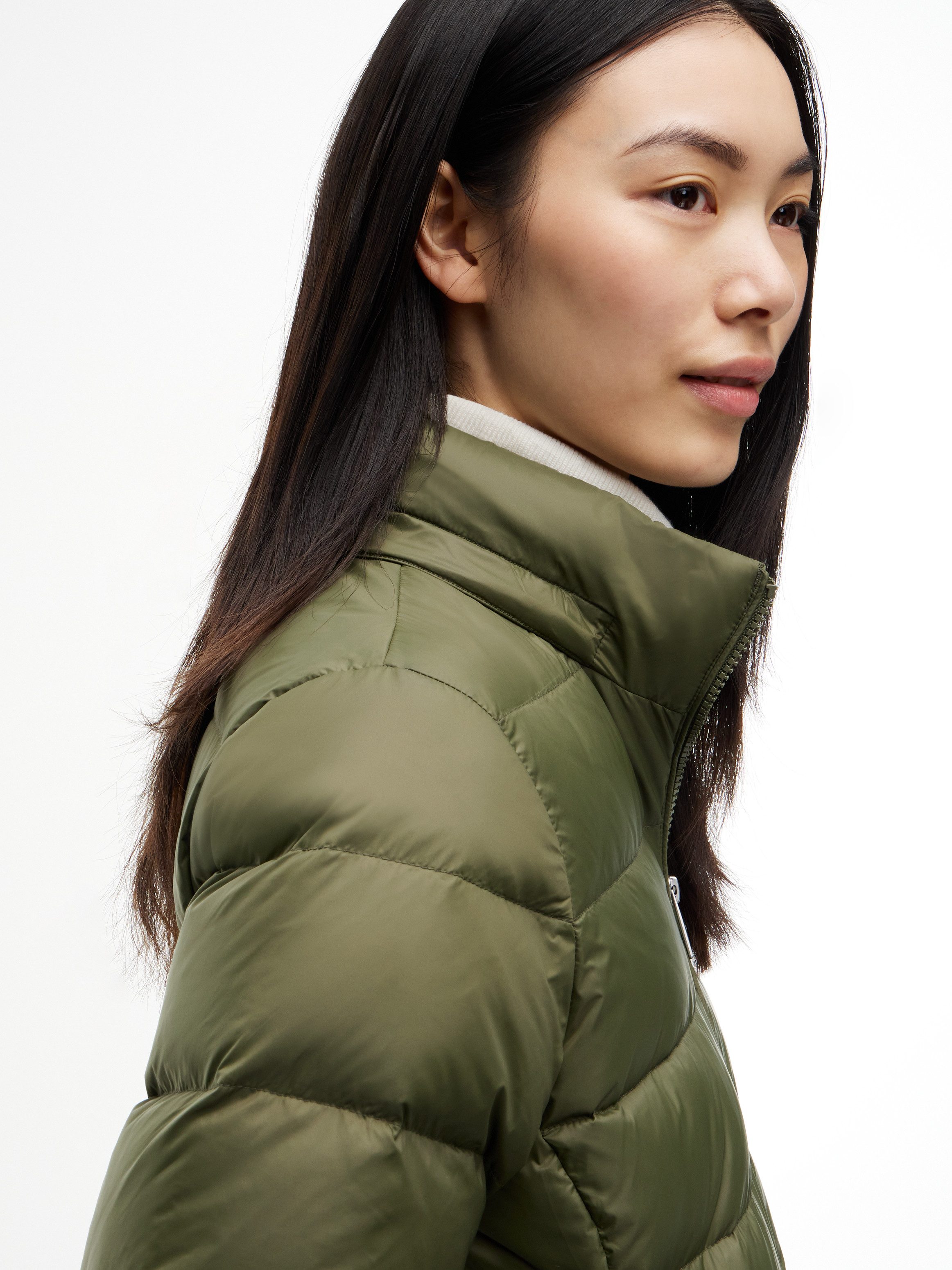 Tommy Jeans Steppmantel TJW ESSENTIAL HOODED DOWN COAT Kunstfaser