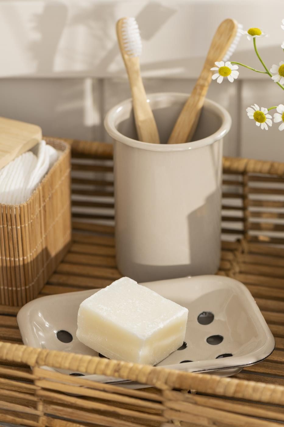 Ib Laursen Badaccessoire-Set Emaille Zahnbecher Becher grau sandfarbig, Dekorativ, Emaille Sandfarben oder Grau