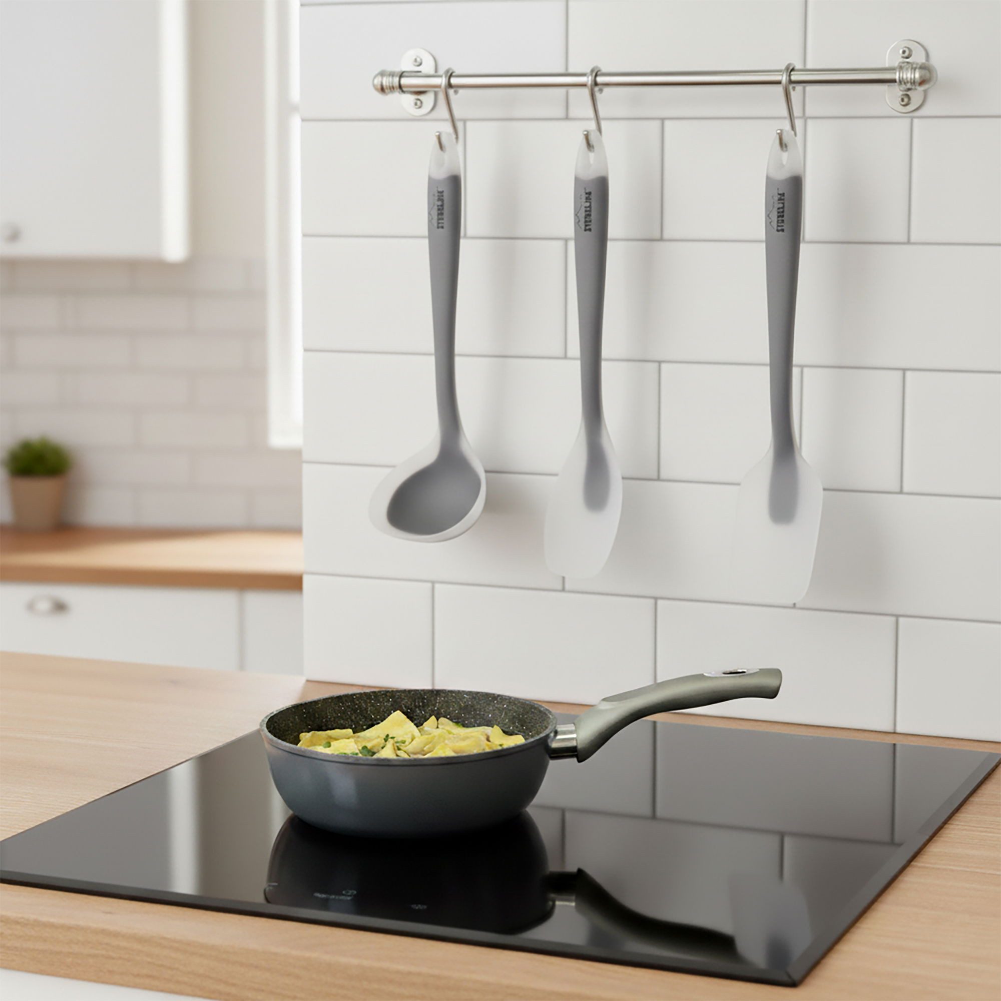 STONELINE Kochbesteck-Set Küchenhelfer-Set, 3-teilig, 1 Schaber, 1 Kochlöffel und 1 Suppenkelle (3-tlg), ideal für beschichtete Pfannen und Töpfe, Designed in Germany