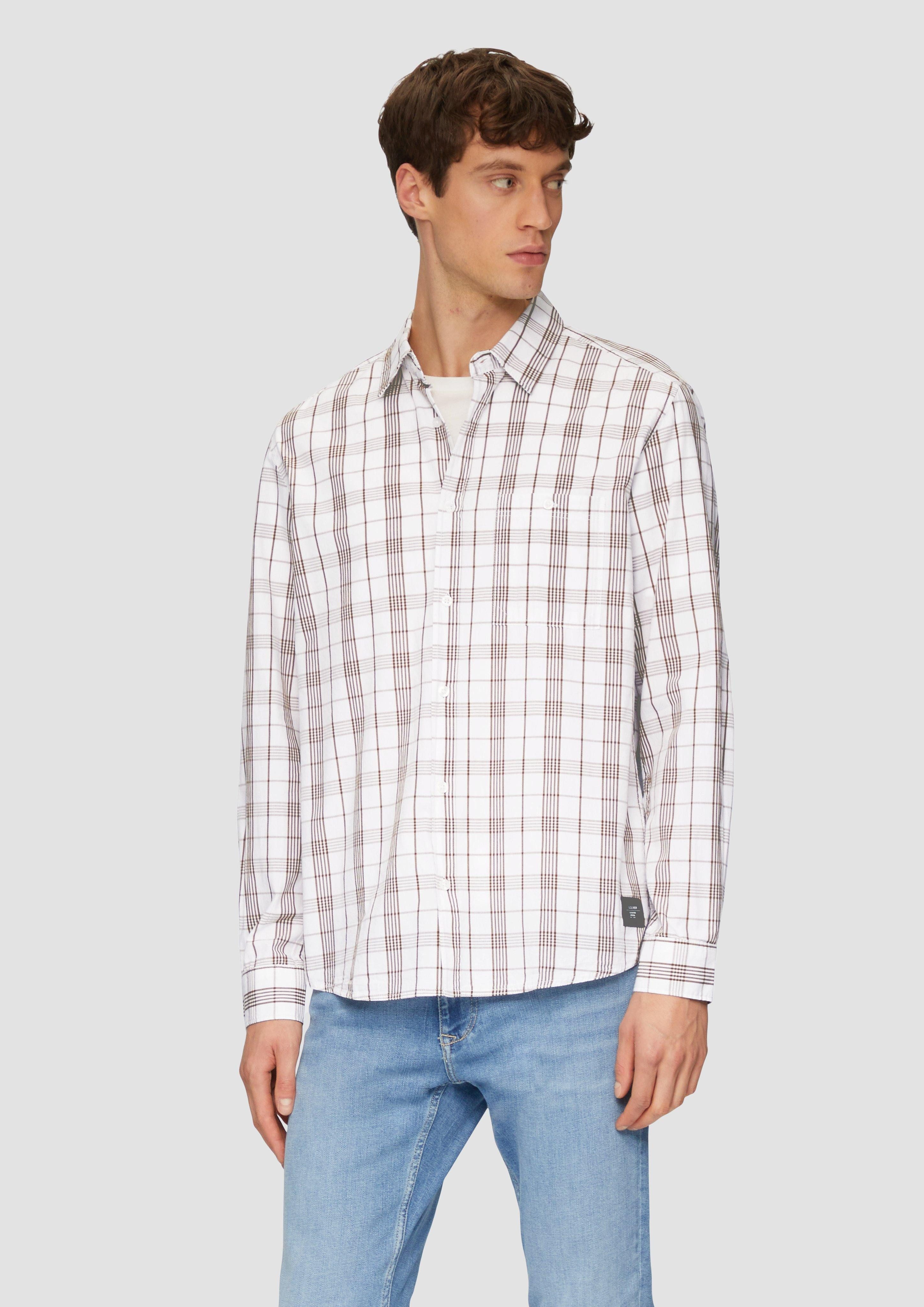 Langarmhemd Regular Fit: Kariertes Hemd mit Label-Patch