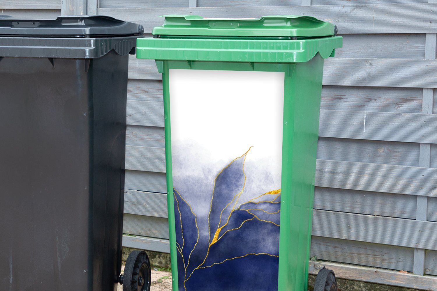 Mülltonne, MuchoWow (1 Container, - - Blau - Marmor - Gold Abfalbehälter Wandsticker Sticker, Marmoroptik Textur Mülleimer-aufkleber, St),