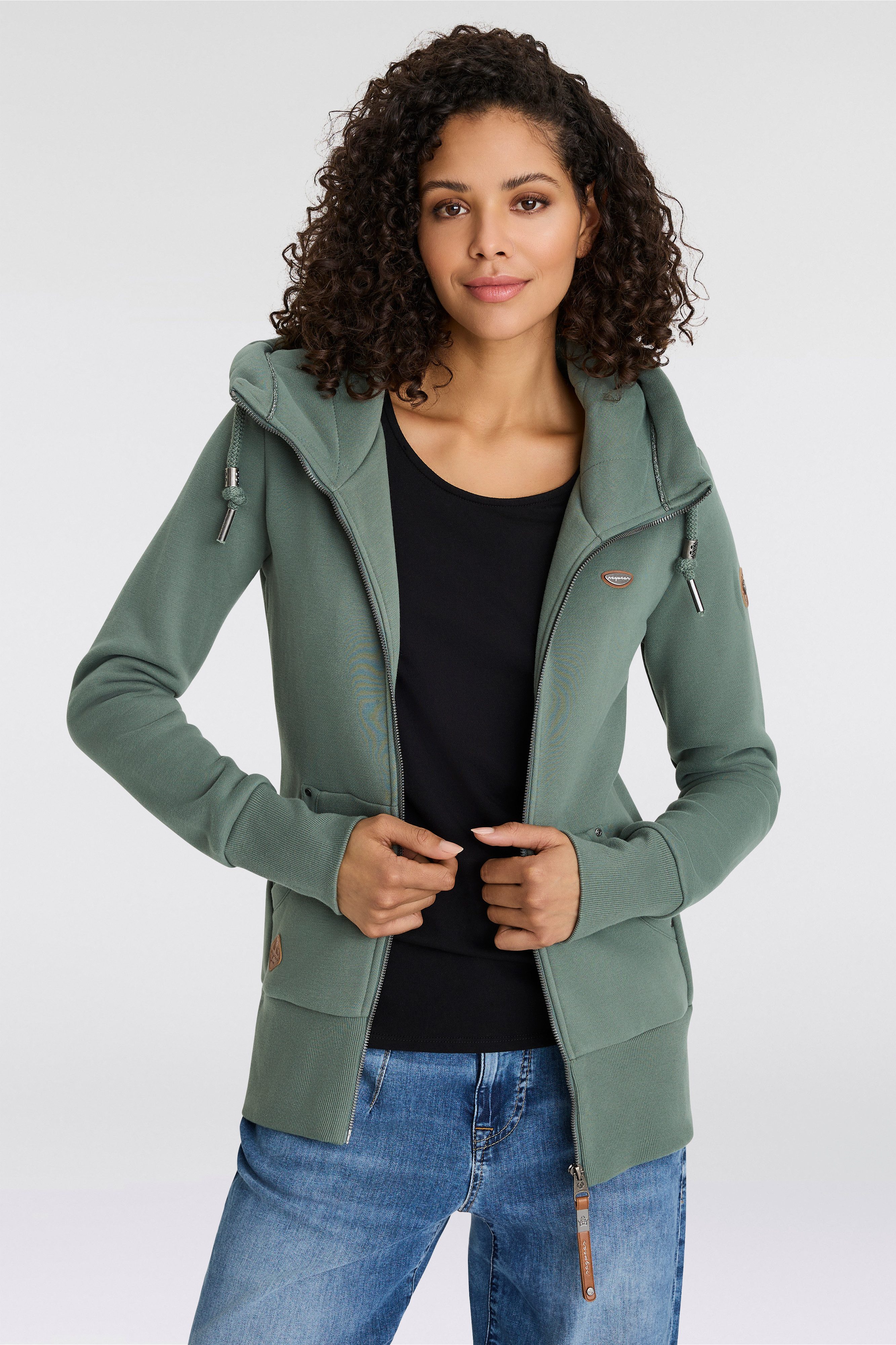 Ragwear Sweatjacke NESKA ZIP O figurbetont in melierter Optik und mit großer Kapuze