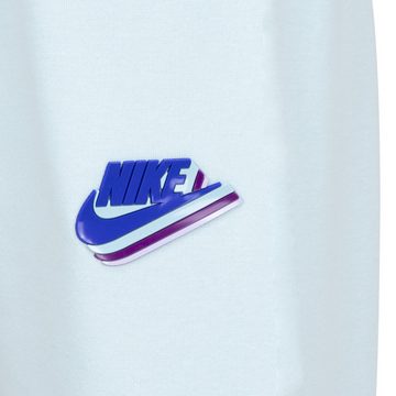 Nike Sportswear Shirt & Shorts