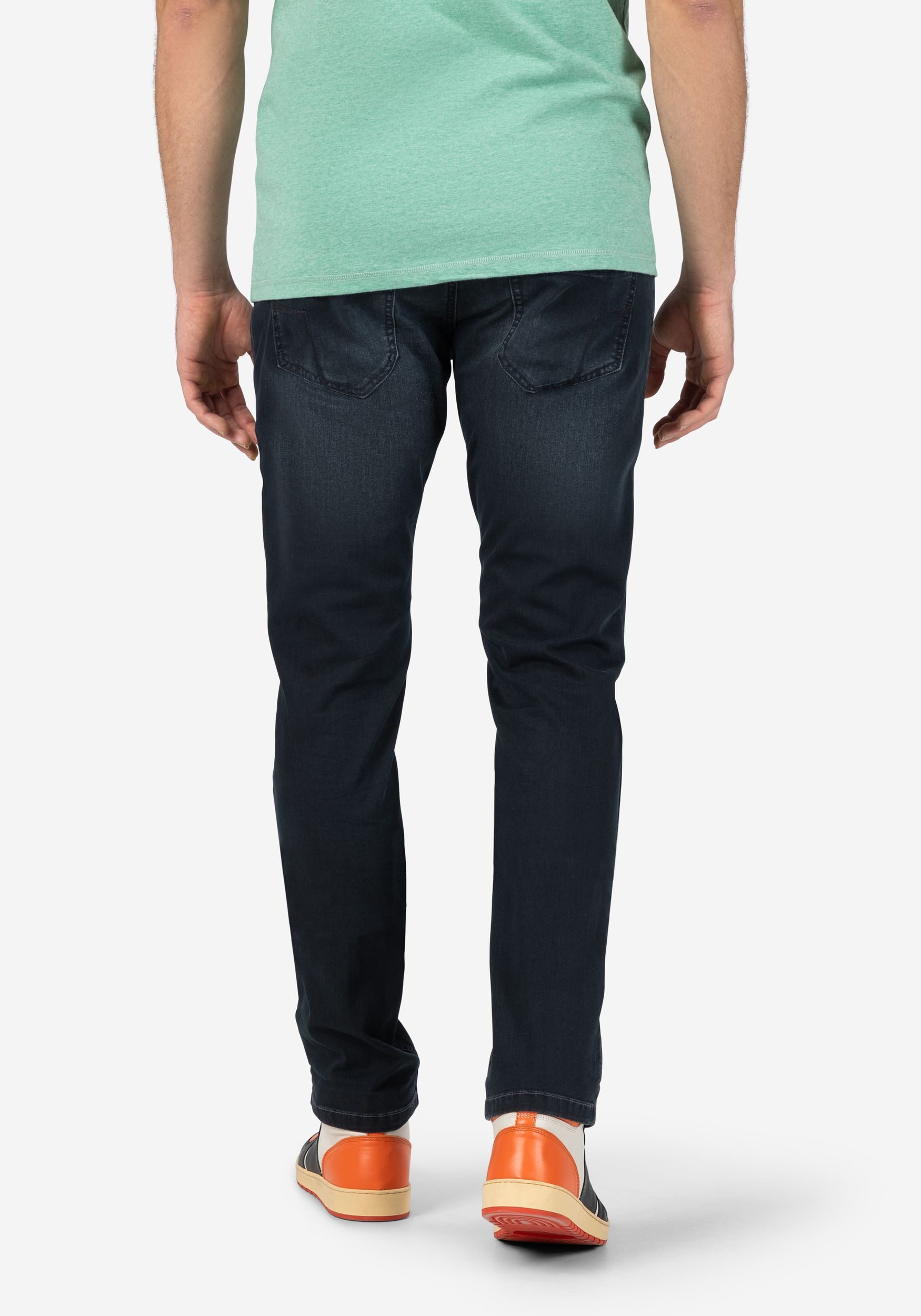 TIMEZONE Slim-fit-Jeans Moderner Schnitt mit umgeschlagenem Saum für Recyceltes Material, Baumwolle nachhaltig unifarben elastisch