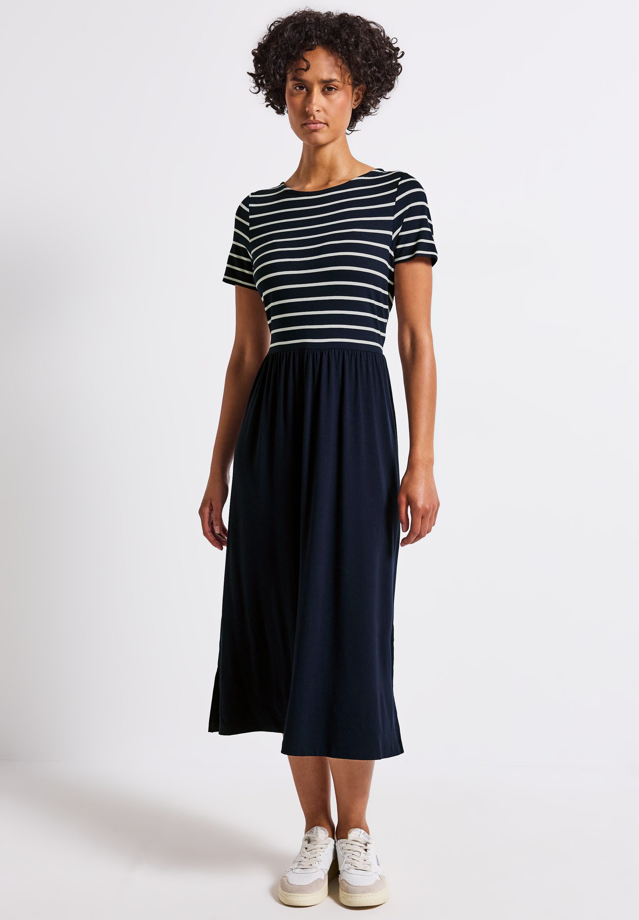 STREET ONE Midikleid, mit Rundhalsausschnitt günstig online kaufen