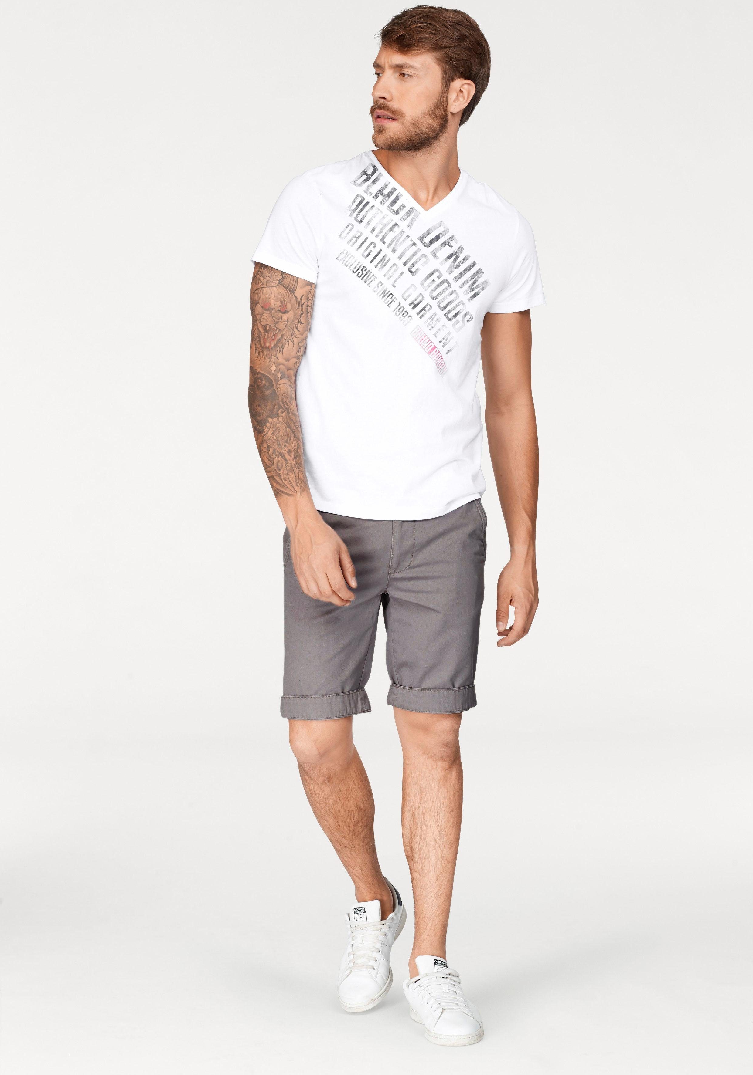 Bruno Banani Chinoshorts inkl. Gürtel – moderner Sommer‑Essential Dein perfekter Look: clean, maskulin, vielseitig – Bild 4 von 5